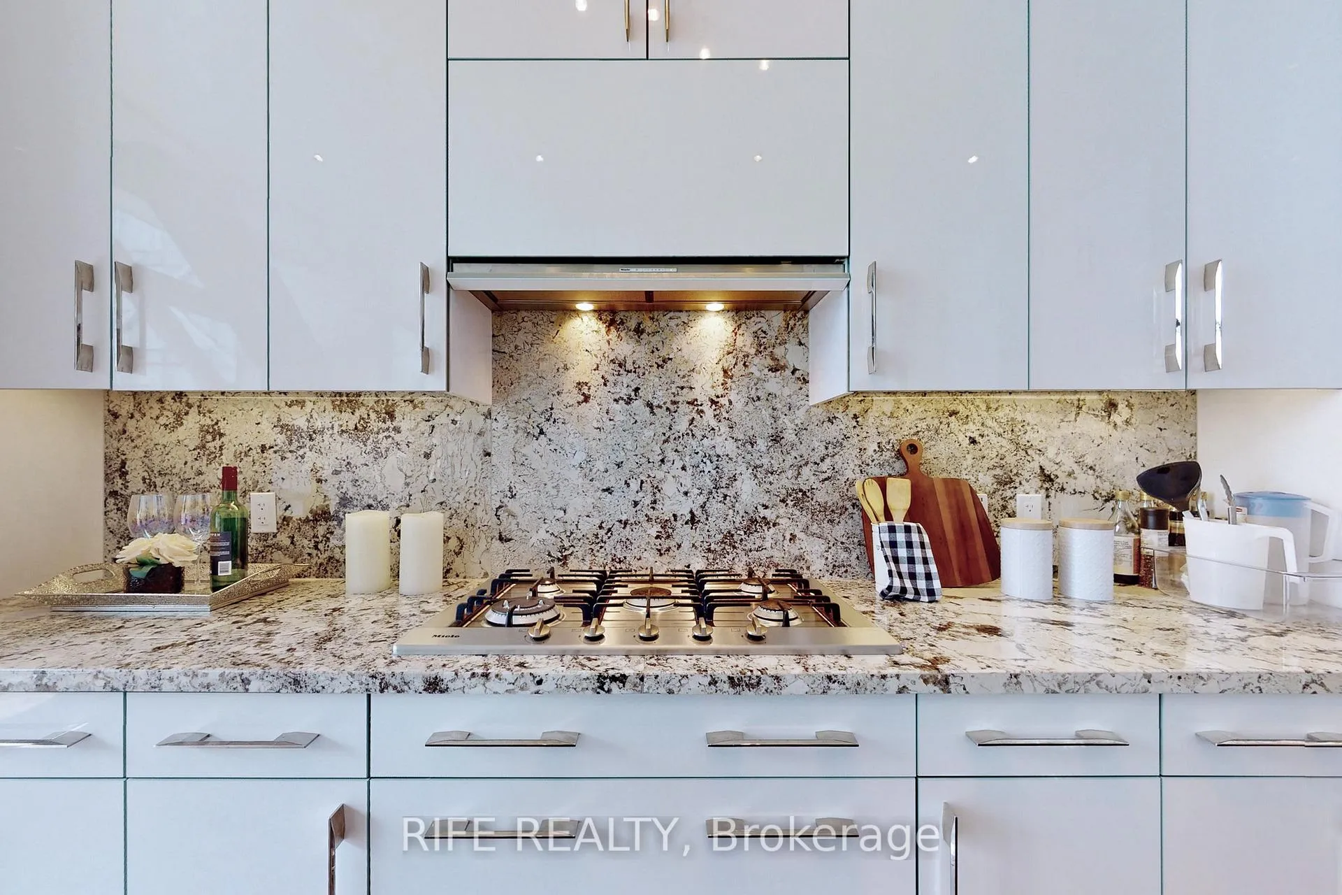 Photo 20 of Unit 1208, 39 Queens Quay E, Toronto, Waterfront Communities — HOMEH