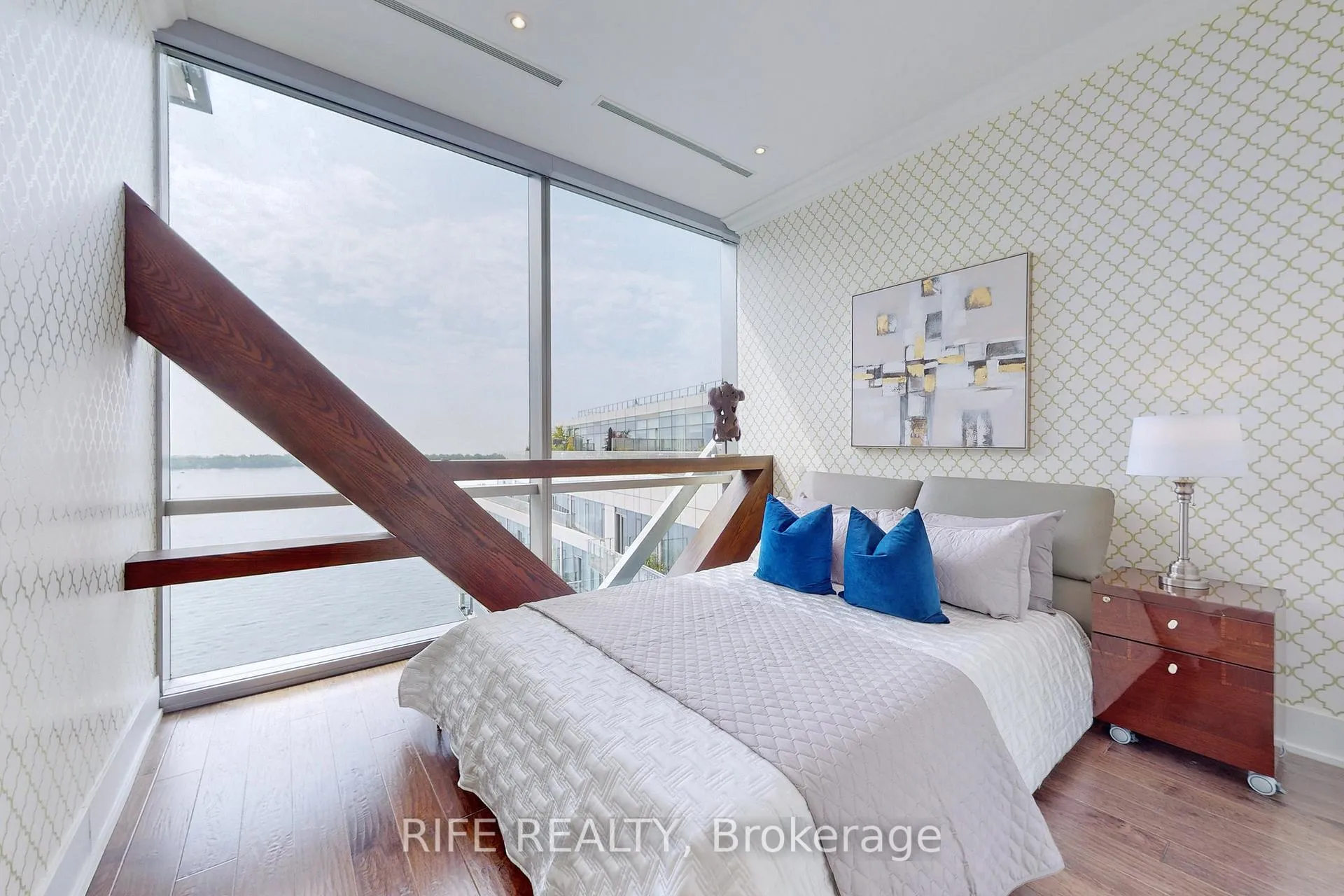 Photo 32 of Unit 1208, 39 Queens Quay E, Toronto, Waterfront Communities — HOMEH