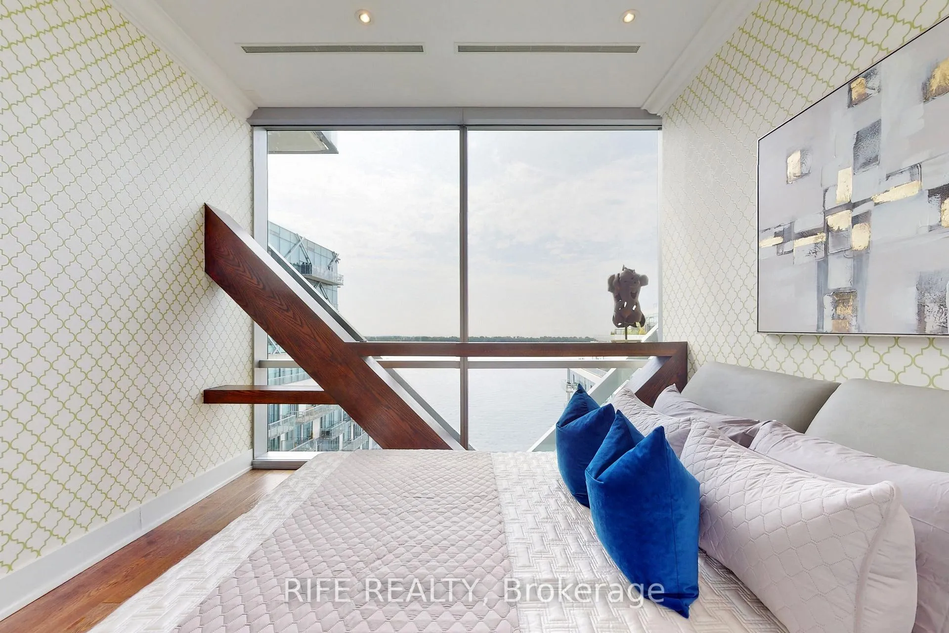 Photo 34 of Unit 1208, 39 Queens Quay E, Toronto, Waterfront Communities — HOMEH