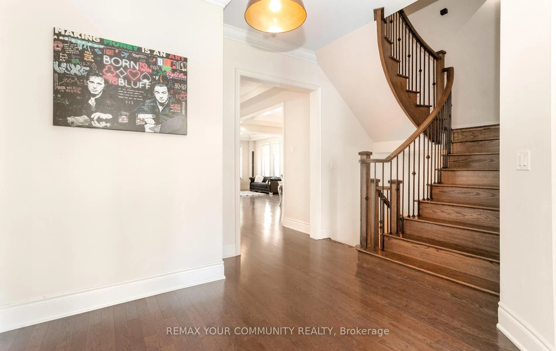 Photo 16 of 86 Torgan Trail, Vaughan, Kleinburg — HOMEH