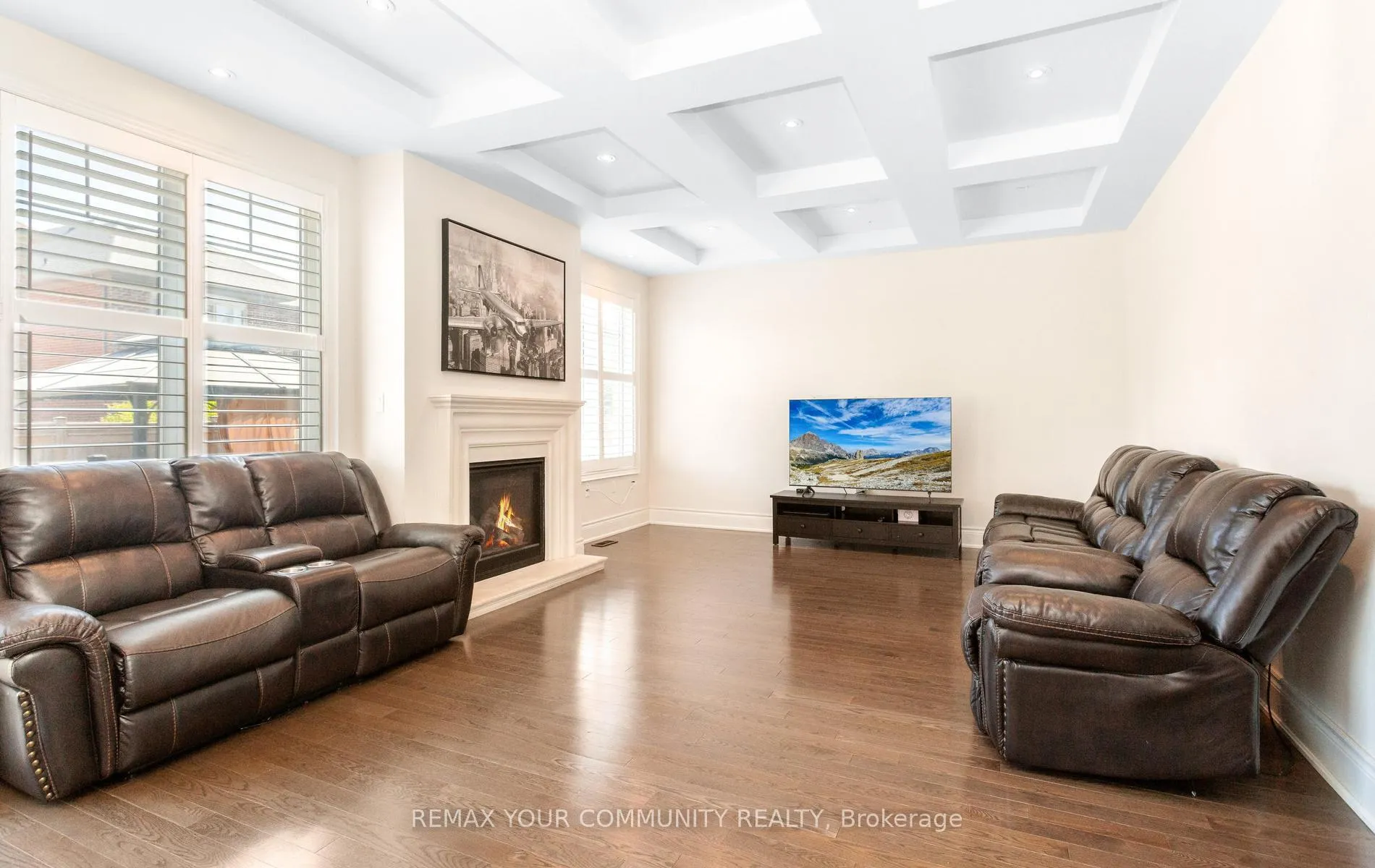 Photo 20 of 86 Torgan Trail, Vaughan, Kleinburg — HOMEH