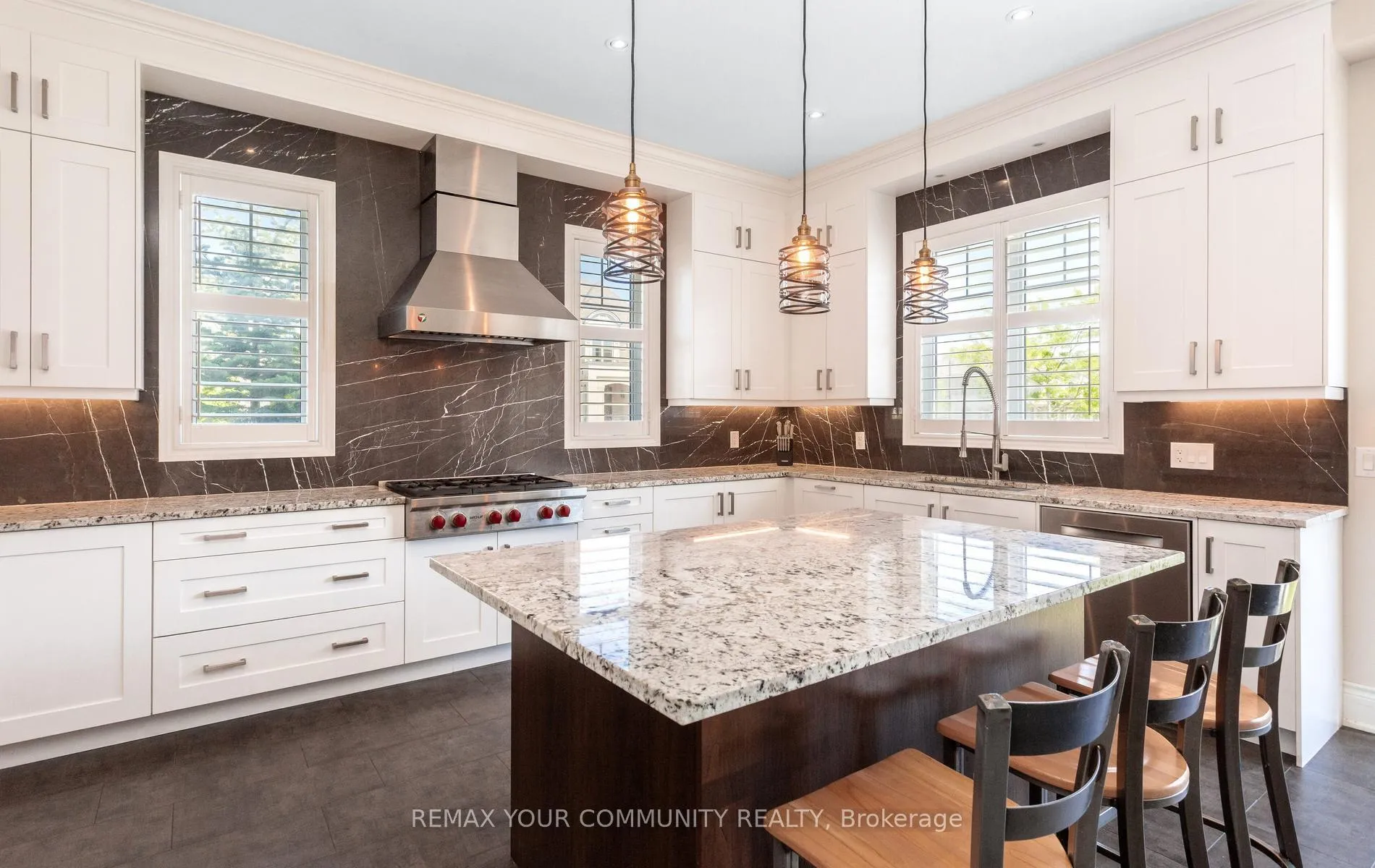 Photo 38 of 86 Torgan Trail, Vaughan, Kleinburg — HOMEH