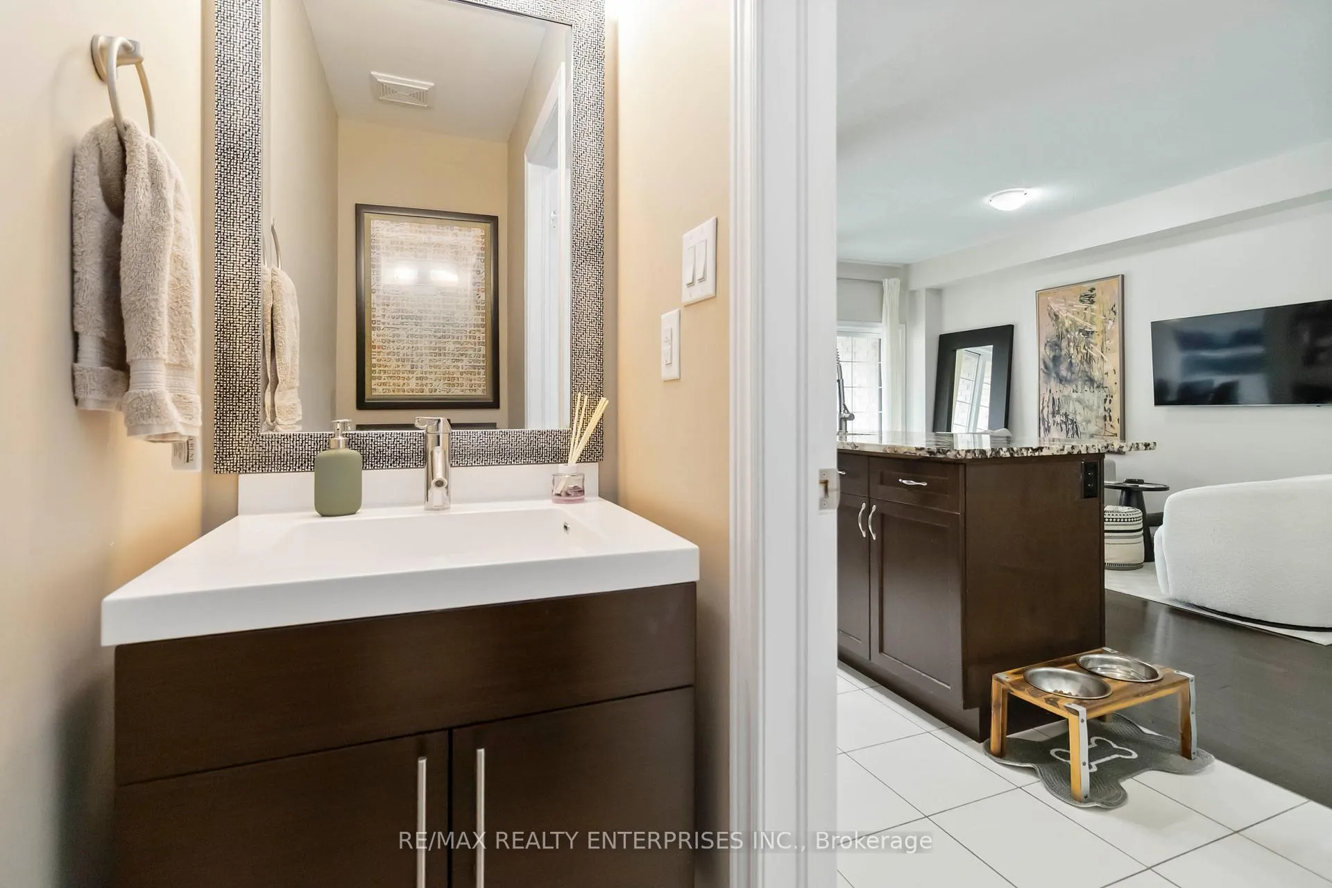 Photo 17 of Unit 93, 1401 Plains Road E, Burlington, Freeman — HOMEH