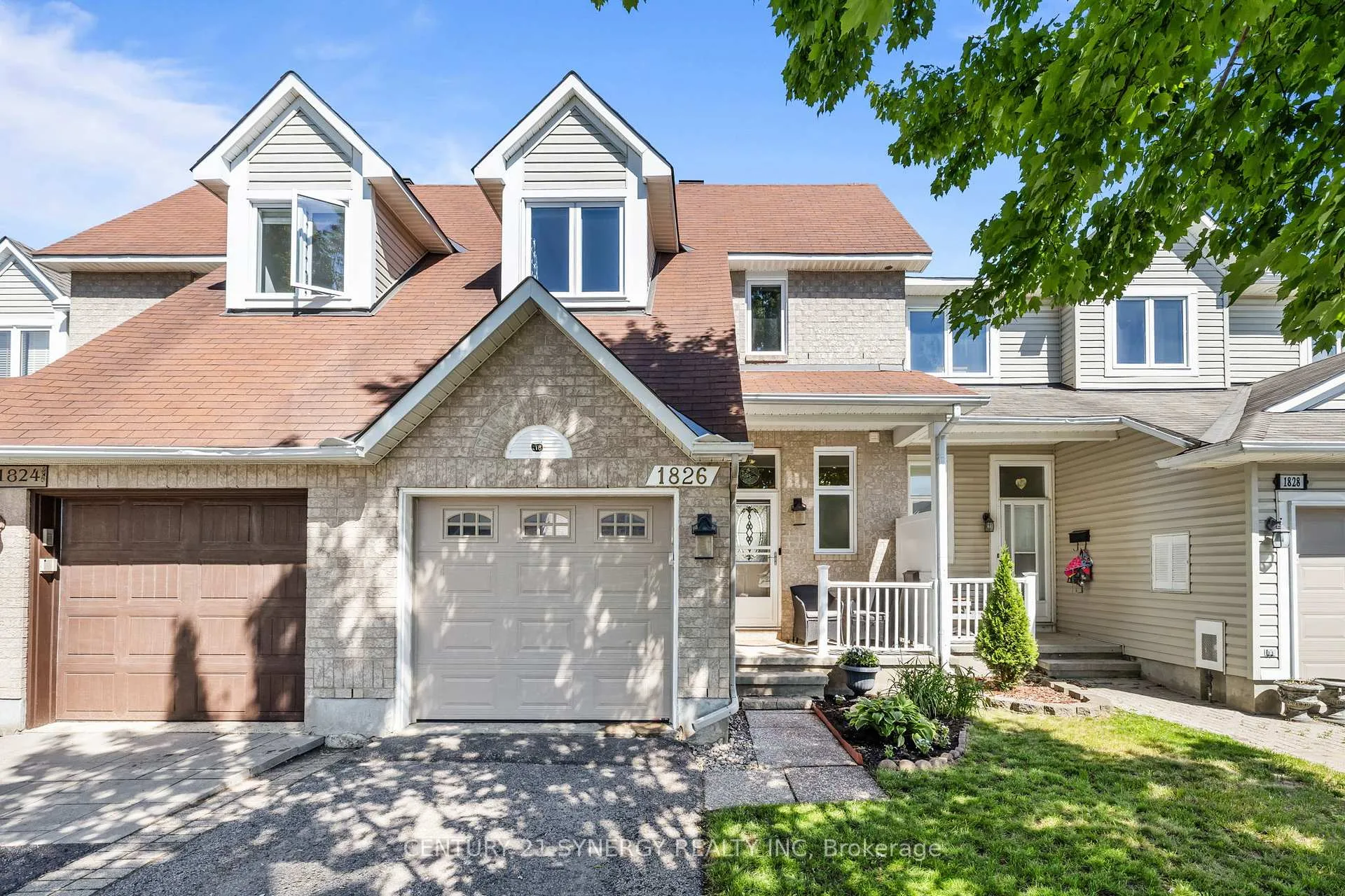 Photo 3 of 1826 Hennessy Crescent, Ottawa, Fallingbrook/Gardenway South — HOMEH