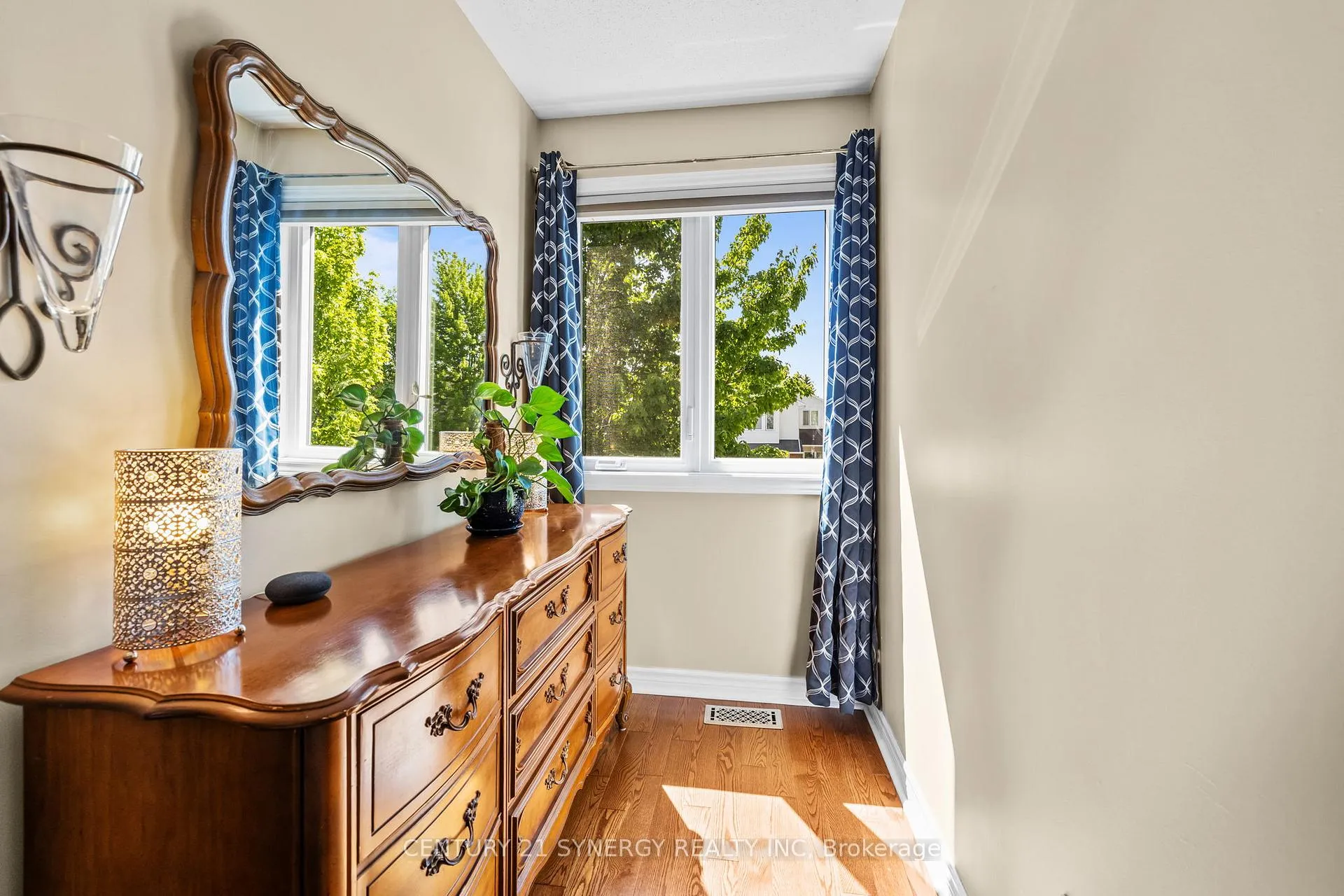 Photo 29 of 1826 Hennessy Crescent, Ottawa, Fallingbrook/Gardenway South — HOMEH
