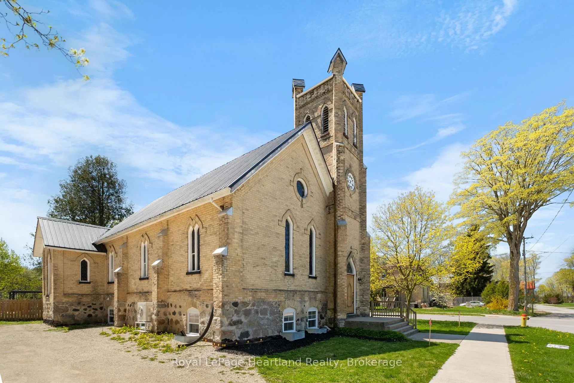 Photo 1 of 10 Jessie Street, Huron-Kinloss — HOMEH