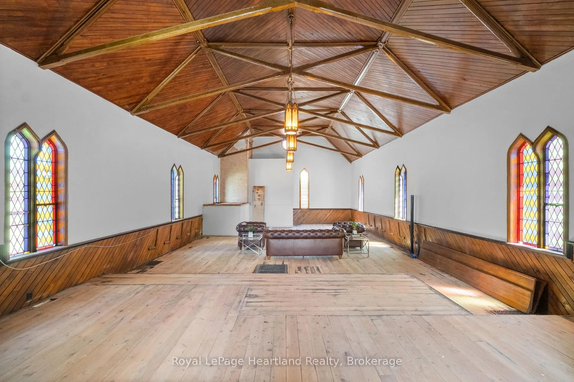 Photo 3 of 10 Jessie Street, Huron-Kinloss — HOMEH