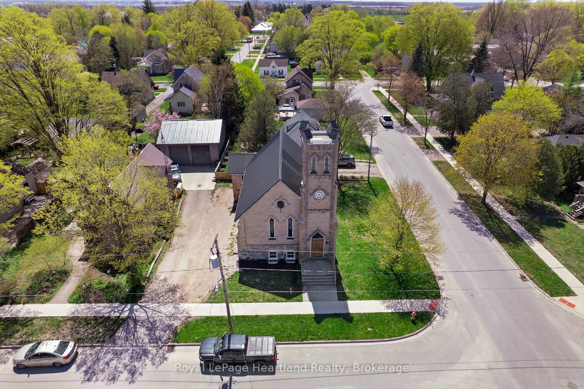 Photo 6 of 10 Jessie Street, Huron-Kinloss — HOMEH