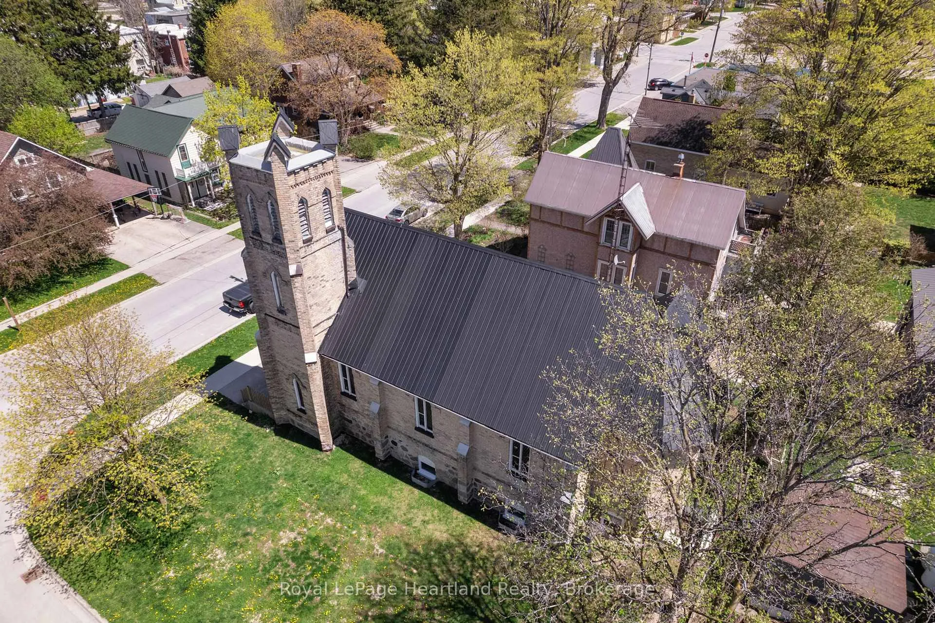 Photo 29 of 10 Jessie Street, Huron-Kinloss — HOMEH