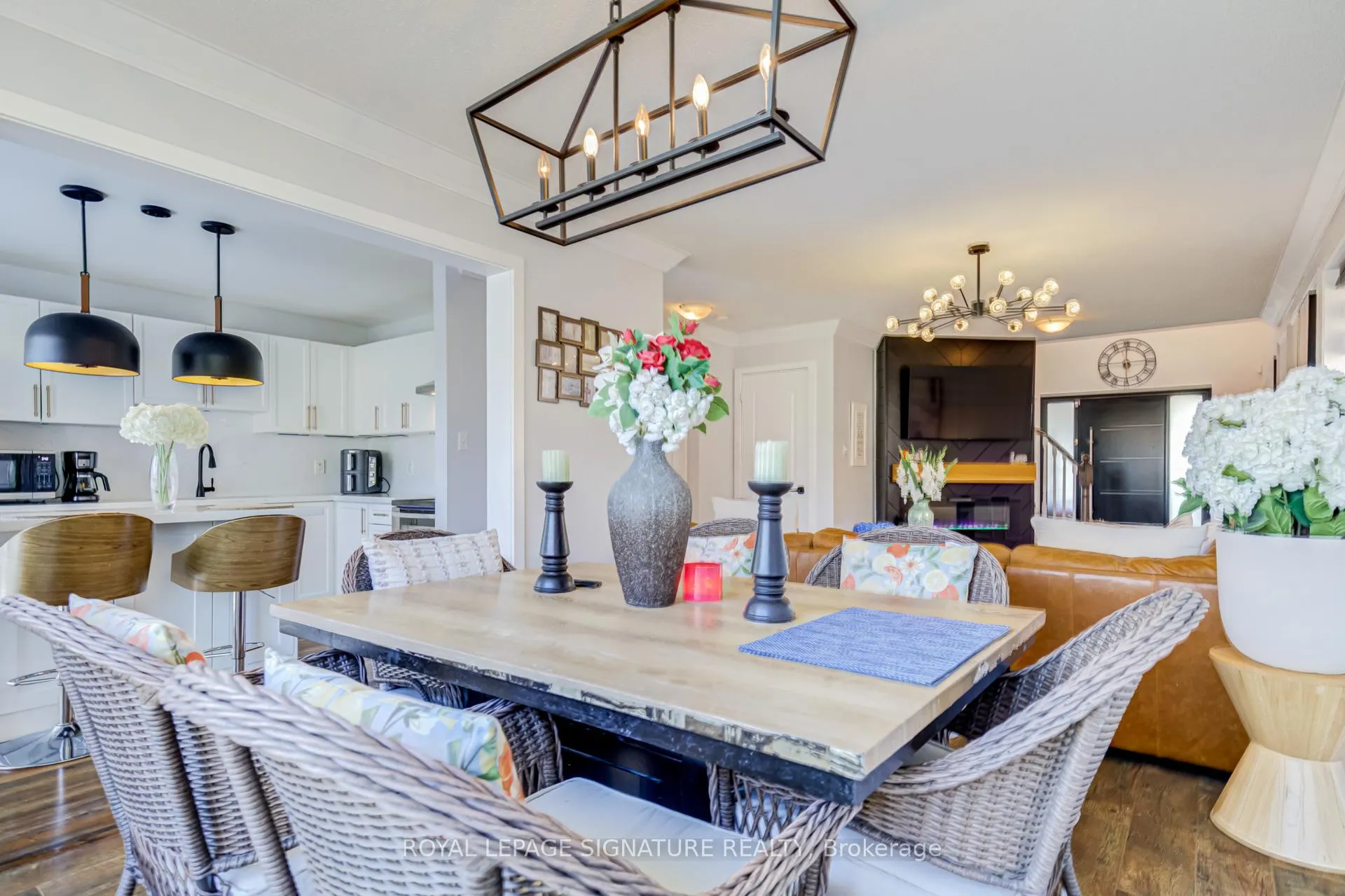 Photo 8 of Unit Upper, 2136 Galloway Street, Innisfil, Alcona — HOMEH