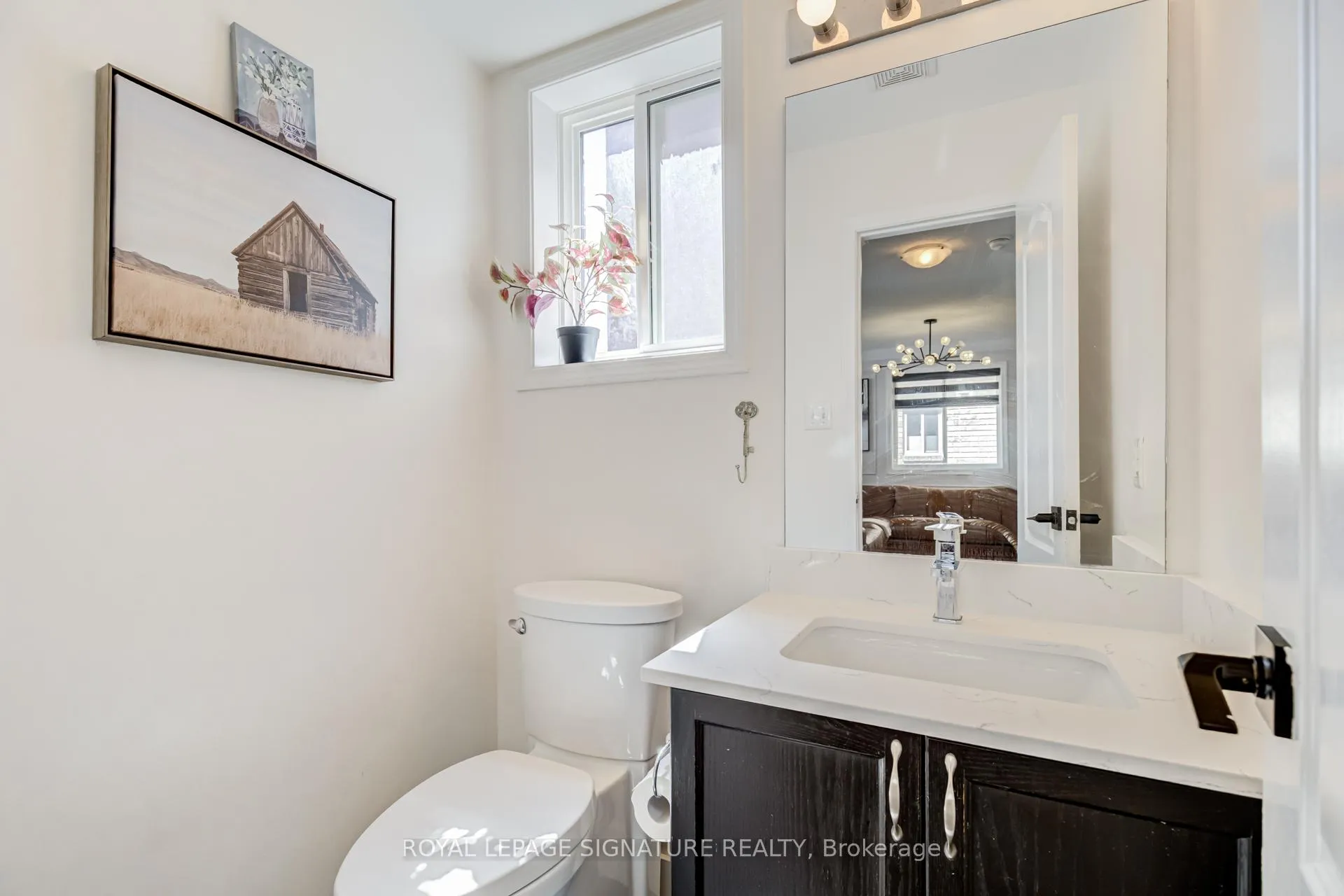 Photo 17 of Unit Upper, 2136 Galloway Street, Innisfil, Alcona — HOMEH