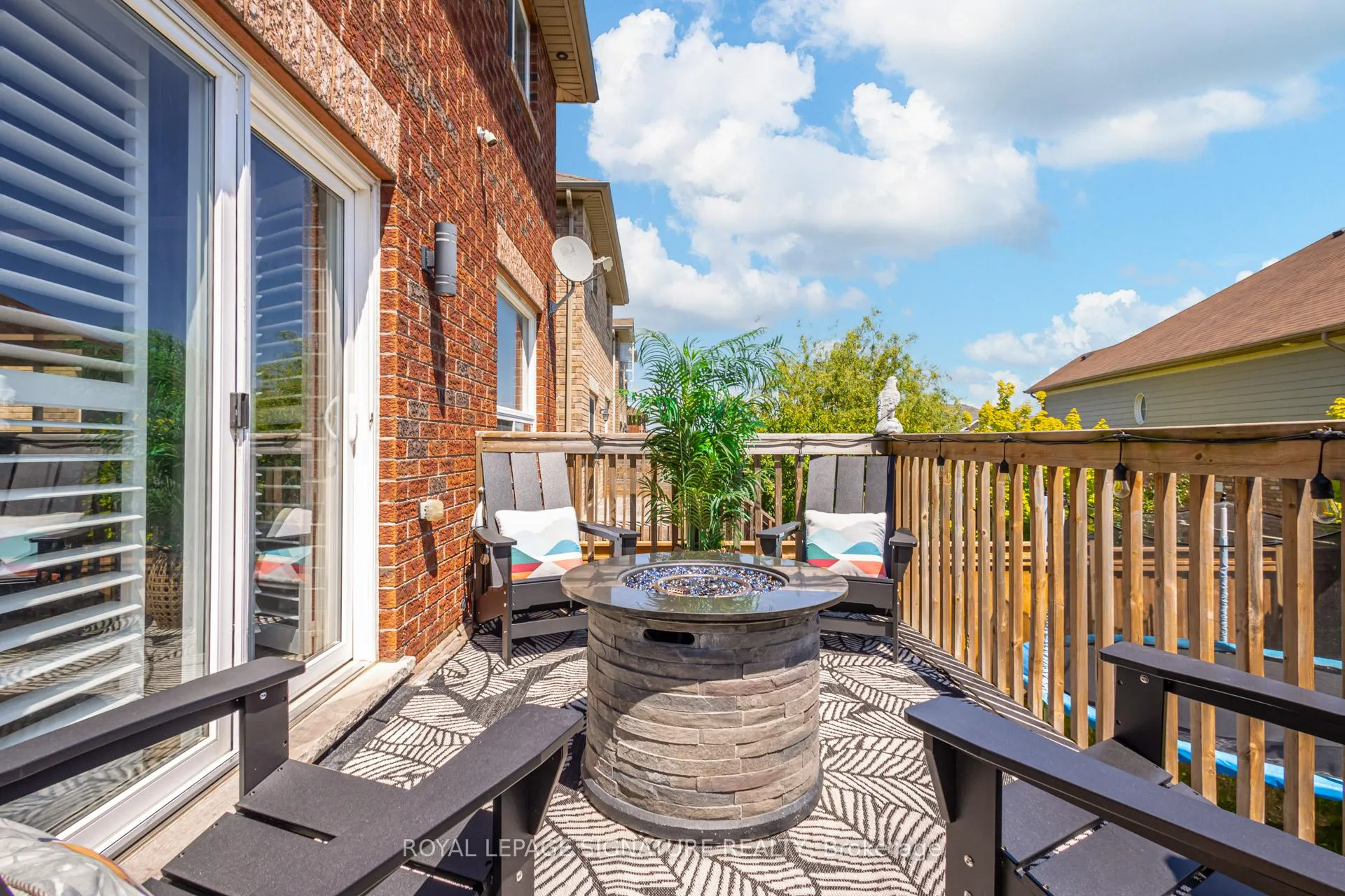 Photo 32 of Unit Upper, 2136 Galloway Street, Innisfil, Alcona — HOMEH