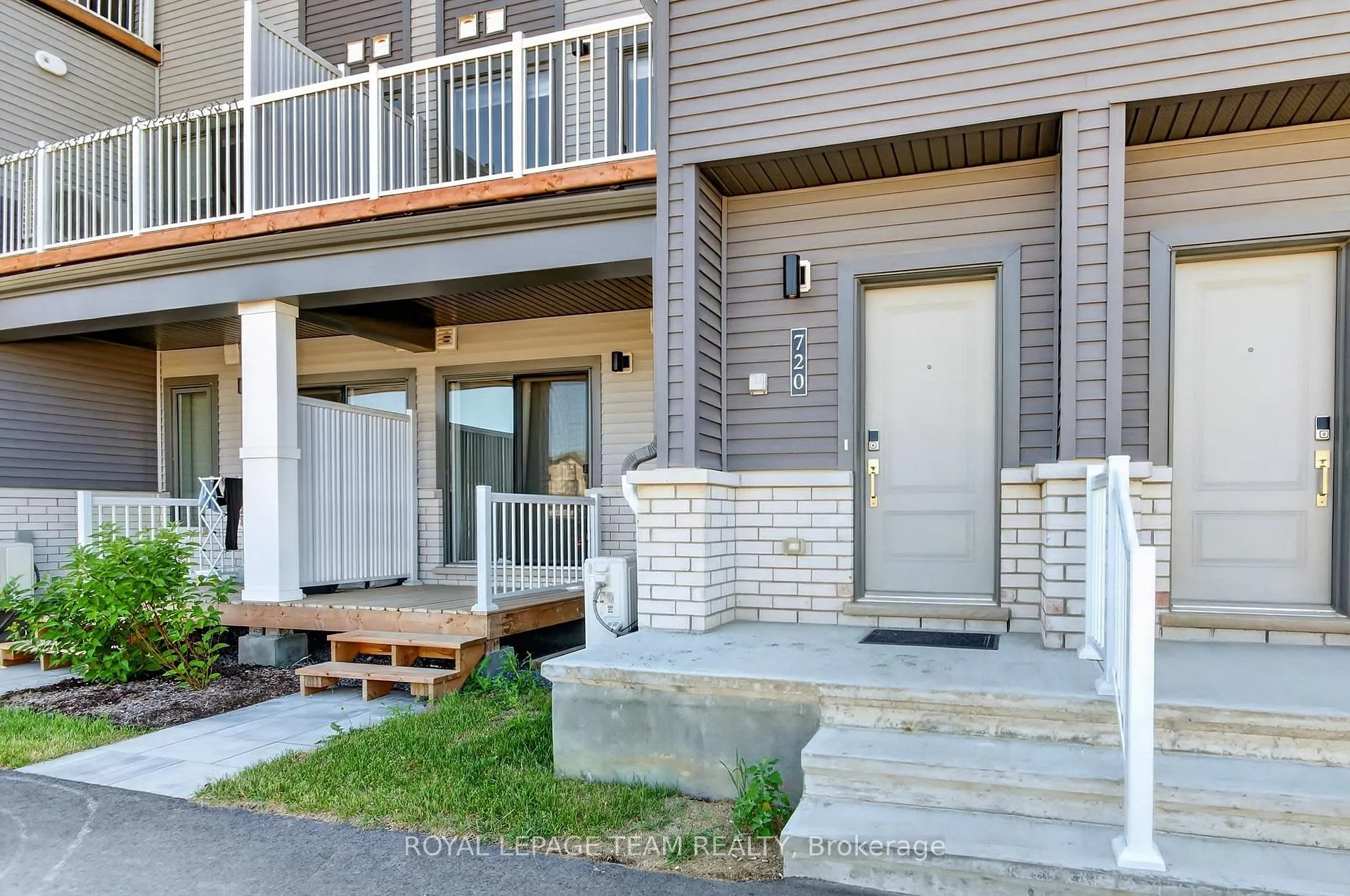 Photo 3 of 720 Lillian Freiman Private, Ottawa, Barrhaven - Half Moon Bay — HOMEH