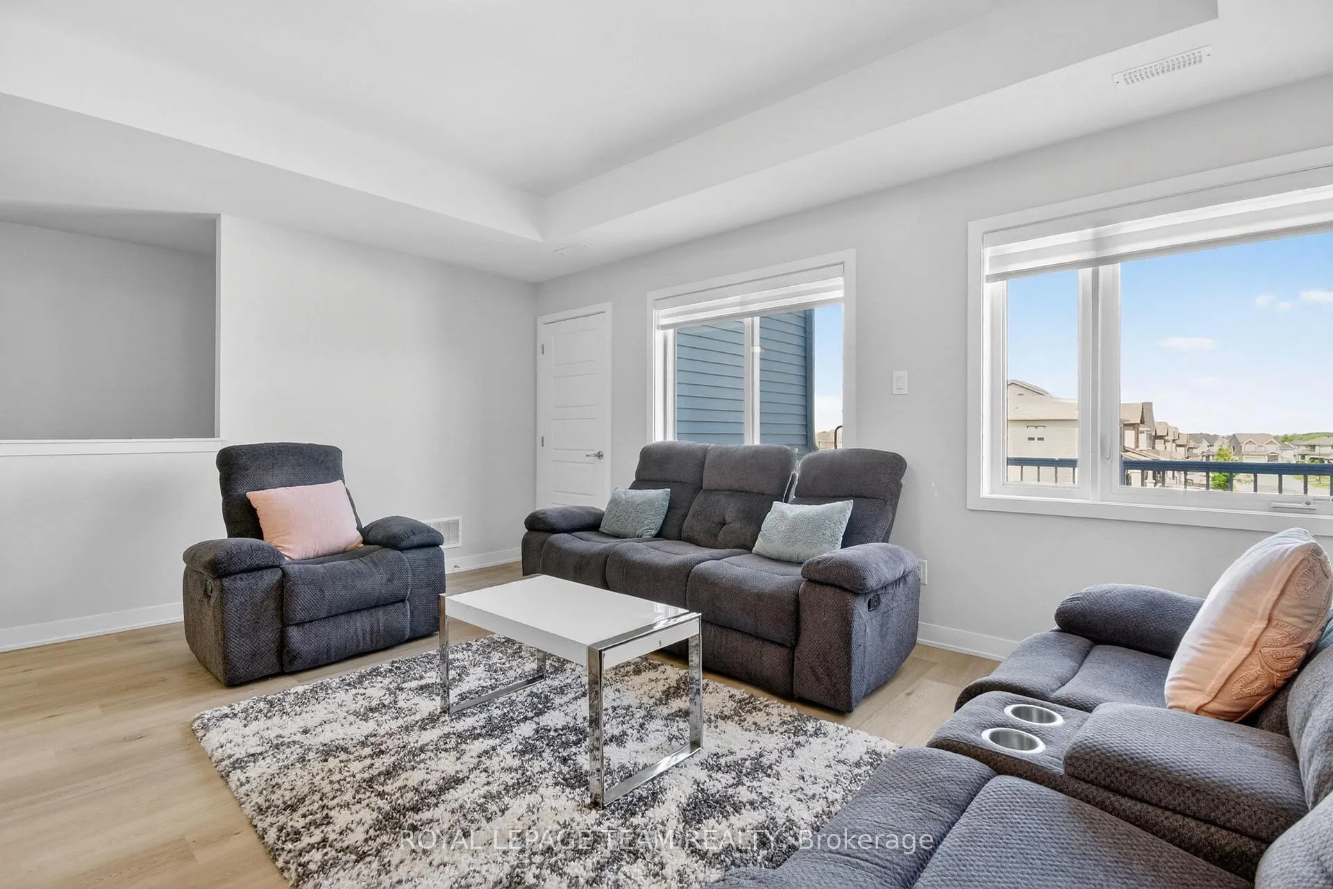 Photo 12 of 720 Lillian Freiman Private, Ottawa, Barrhaven - Half Moon Bay — HOMEH