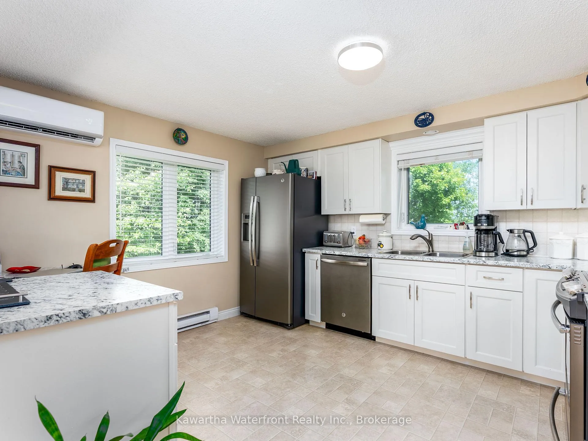 Photo 10 of 144 Bolsover Road, Kawartha Lakes, Carden — HOMEH
