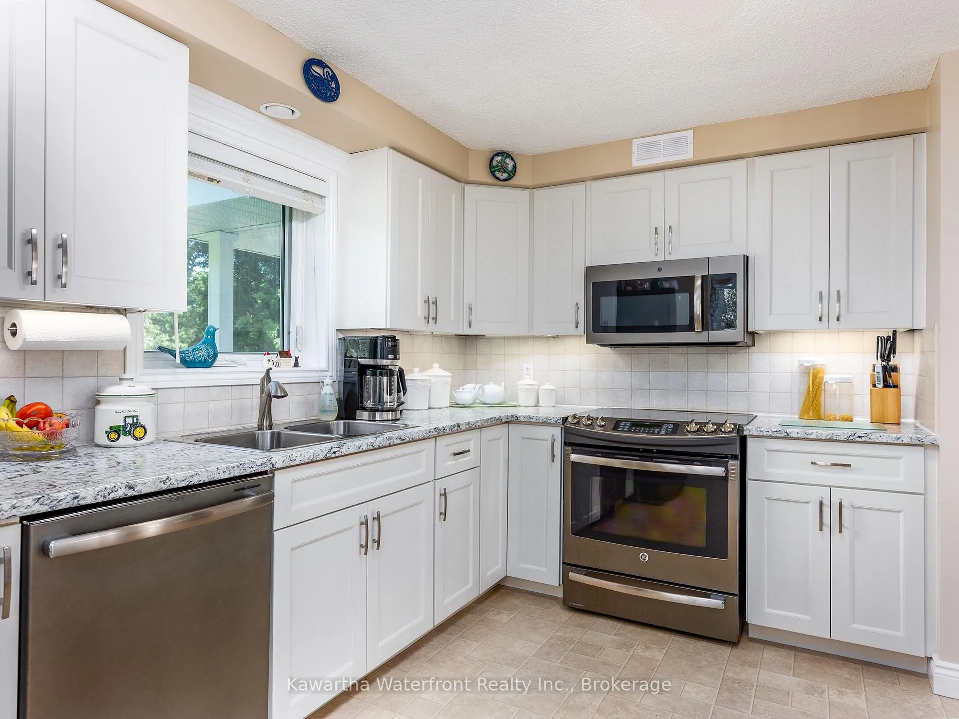 Photo 11 of 144 Bolsover Road, Kawartha Lakes, Carden — HOMEH