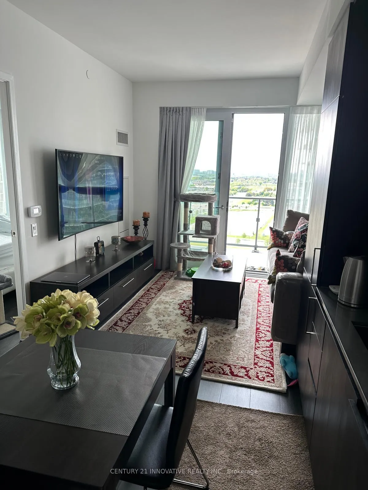 Front of Unit 1509, 1000 Portage Parkway S