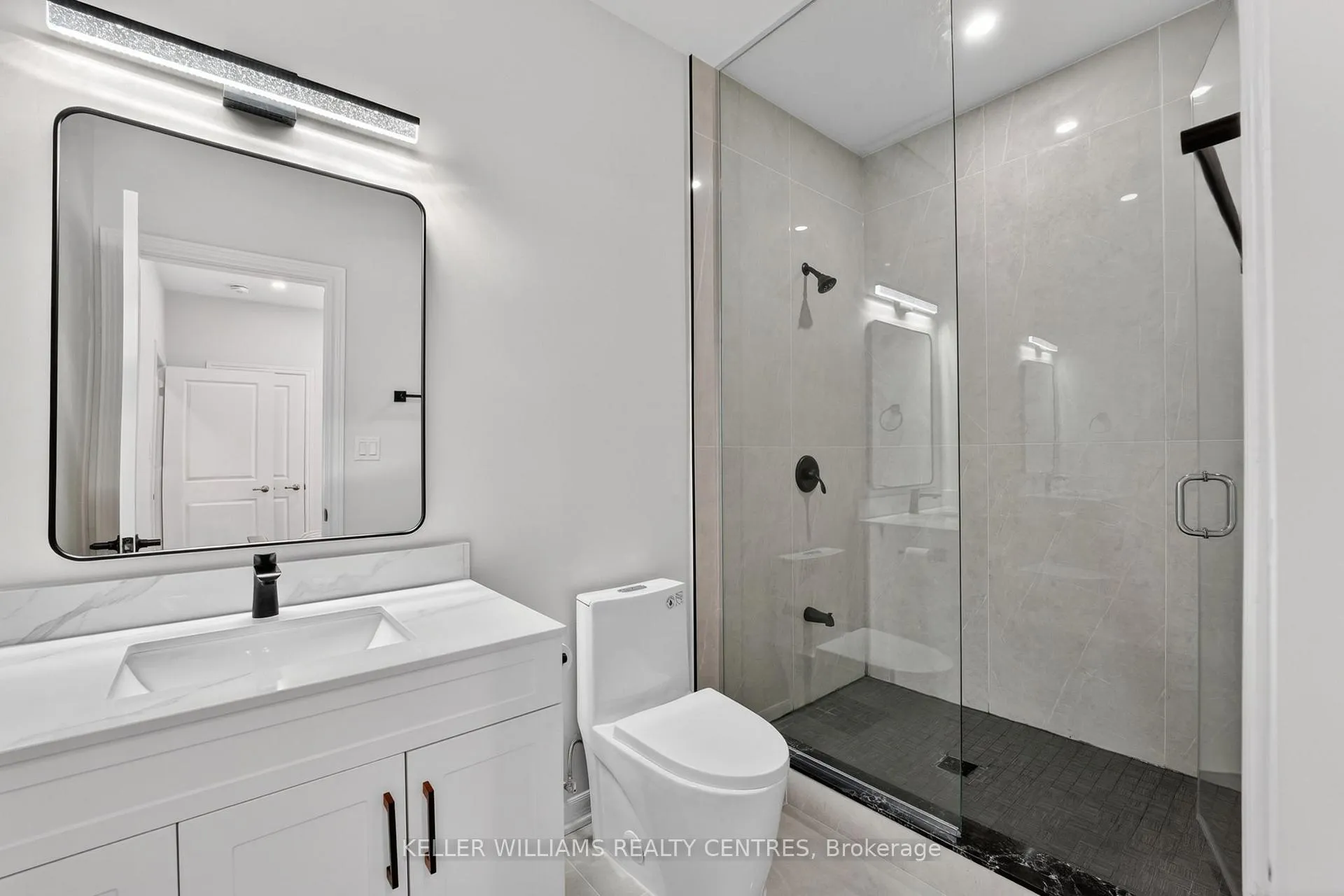 Photo 21 of 125 Mceachern Lane, Gravenhurst, Muskoka (S) — HOMEH