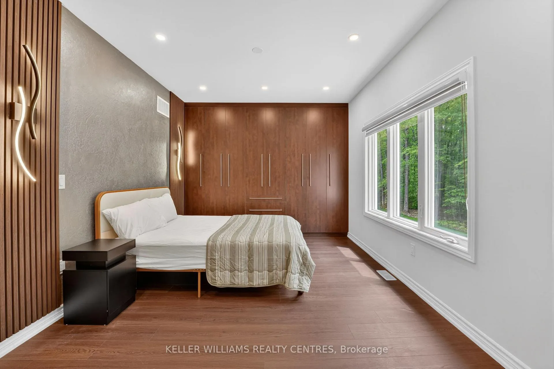 Photo 23 of 125 Mceachern Lane, Gravenhurst, Muskoka (S) — HOMEH