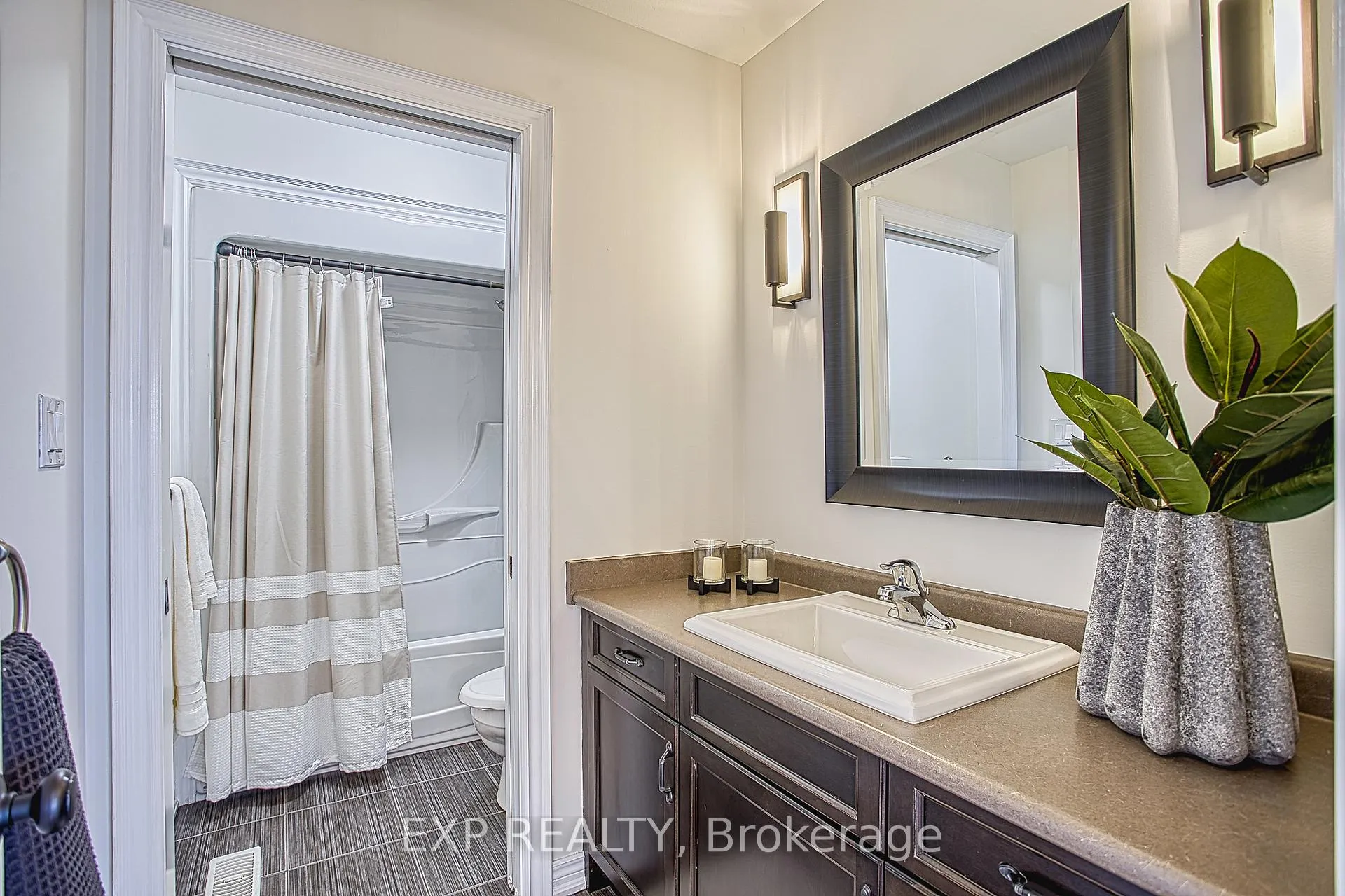 Photo 36 of 269 Cardinal Crescent, Welland, Coyle Creek — HOMEH
