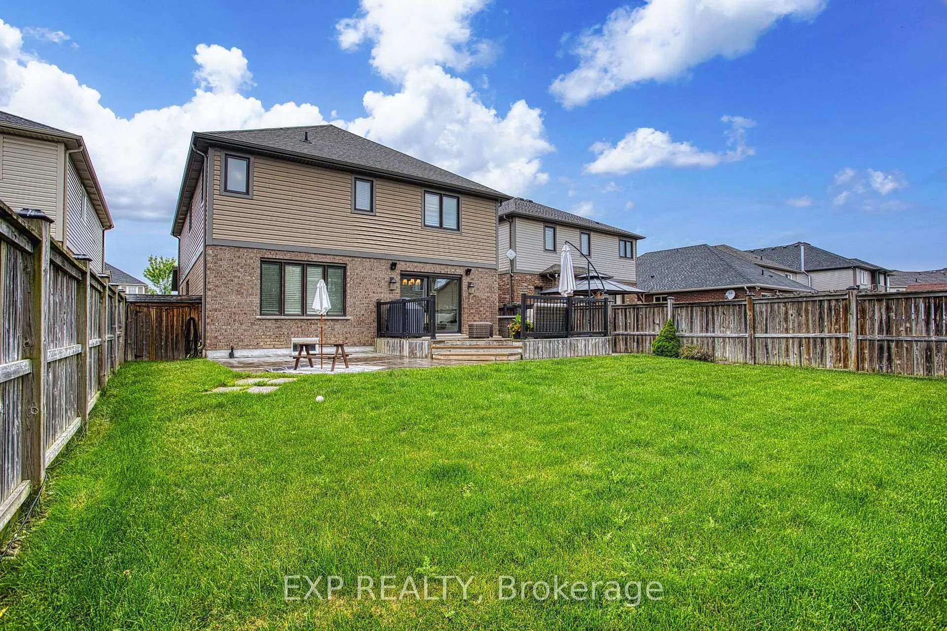 Photo 43 of 269 Cardinal Crescent, Welland, Coyle Creek — HOMEH
