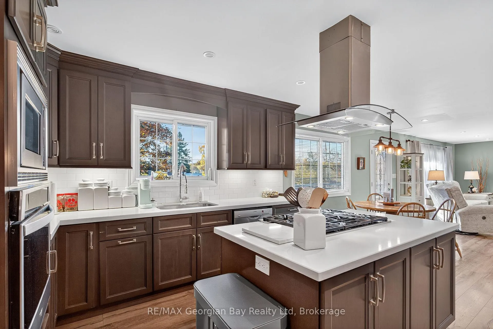 Photo 6 of 1034 Pine Grove Road, Penetanguishene — HOMEH
