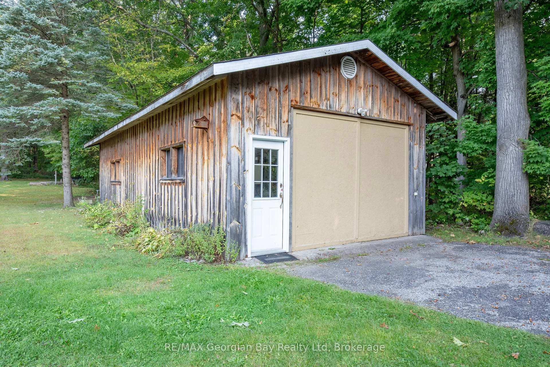Photo 29 of 1034 Pine Grove Road, Penetanguishene — HOMEH