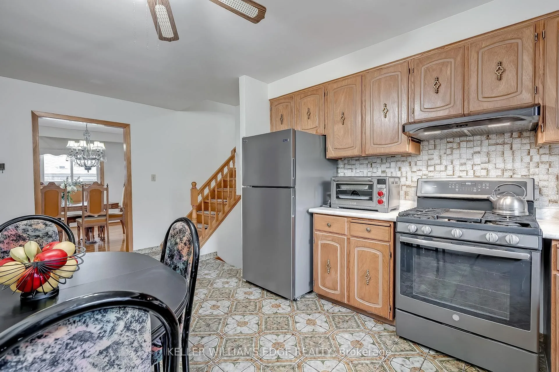 Photo 13 of 7 Oakland Drive, Hamilton, Kentley — HOMEH