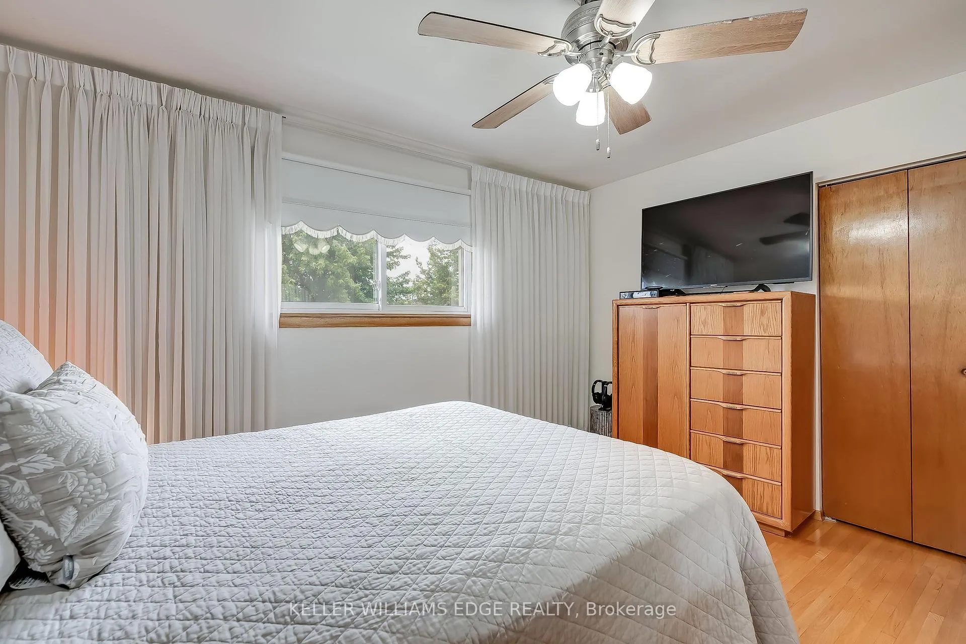 Photo 16 of 7 Oakland Drive, Hamilton, Kentley — HOMEH