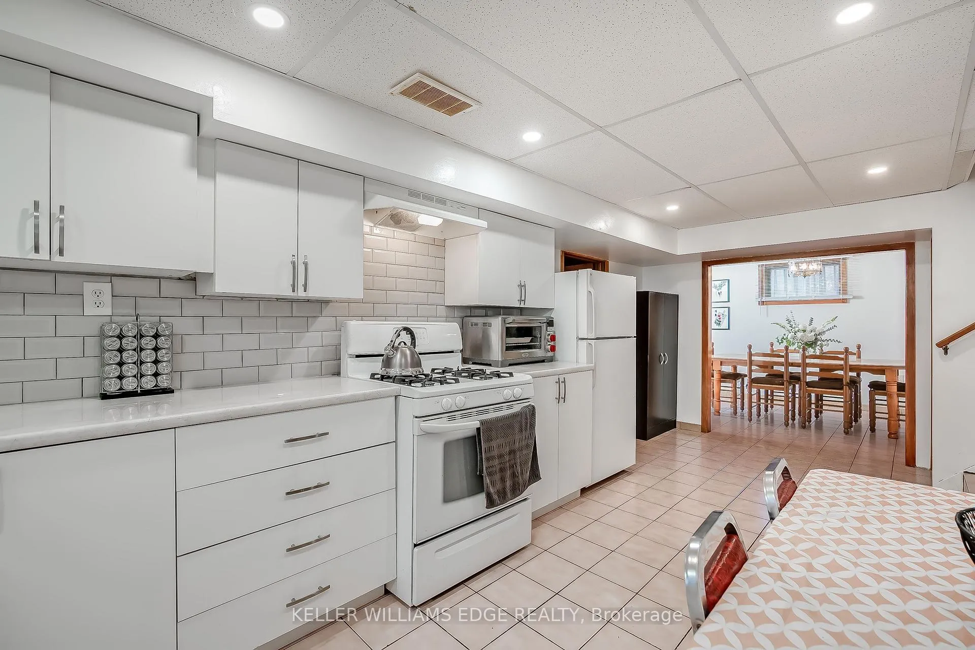Photo 30 of 7 Oakland Drive, Hamilton, Kentley — HOMEH