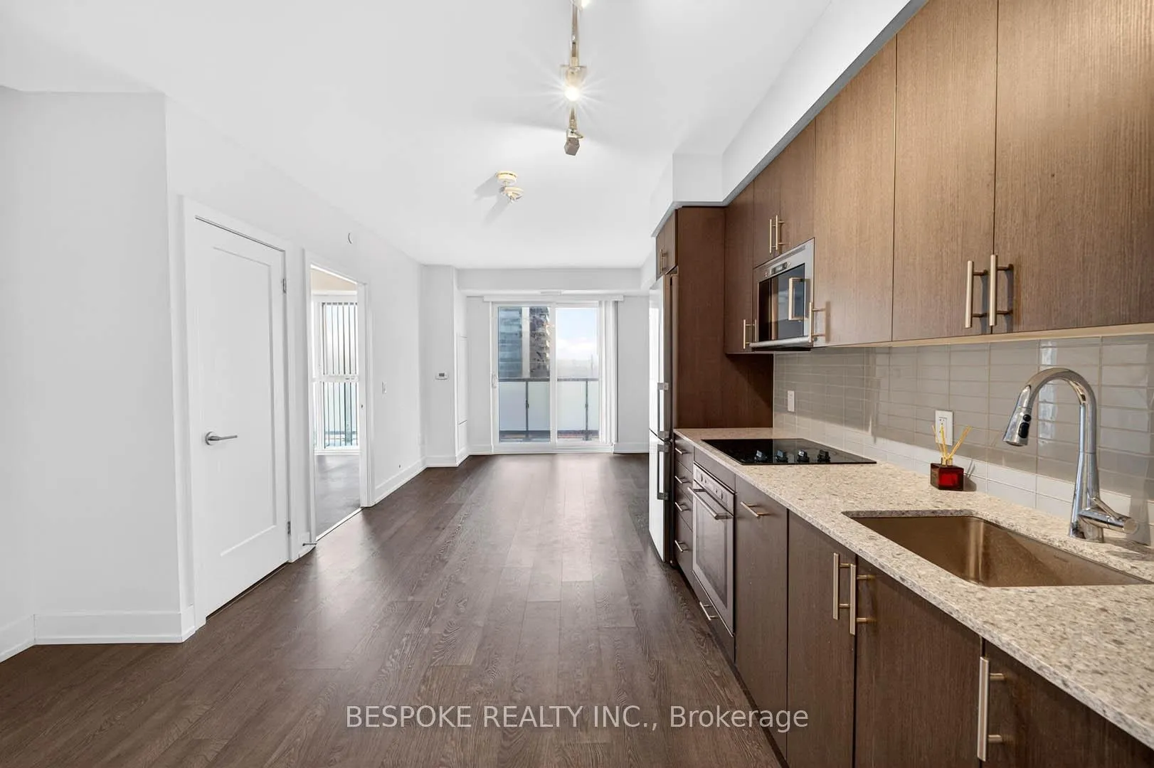 Photo 7 of Unit 612, 2550 Simcoe Street N, Oshawa, Windfields — HOMEH
