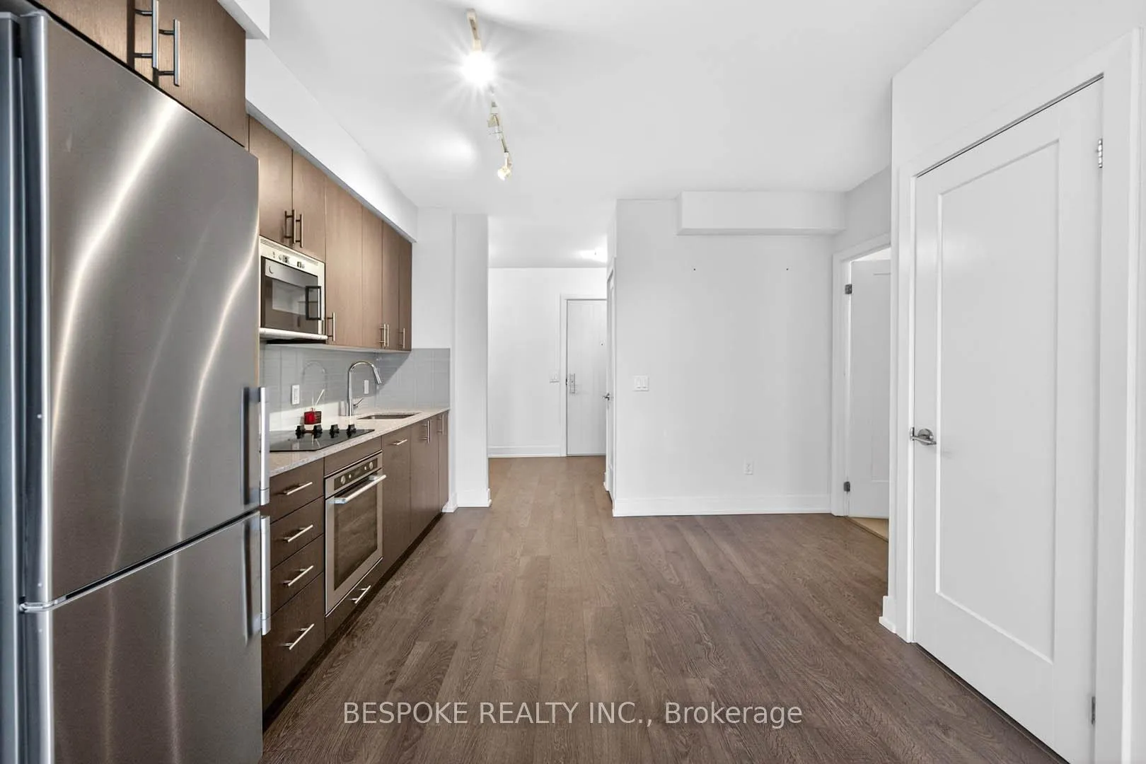 Photo 15 of Unit 612, 2550 Simcoe Street N, Oshawa, Windfields — HOMEH