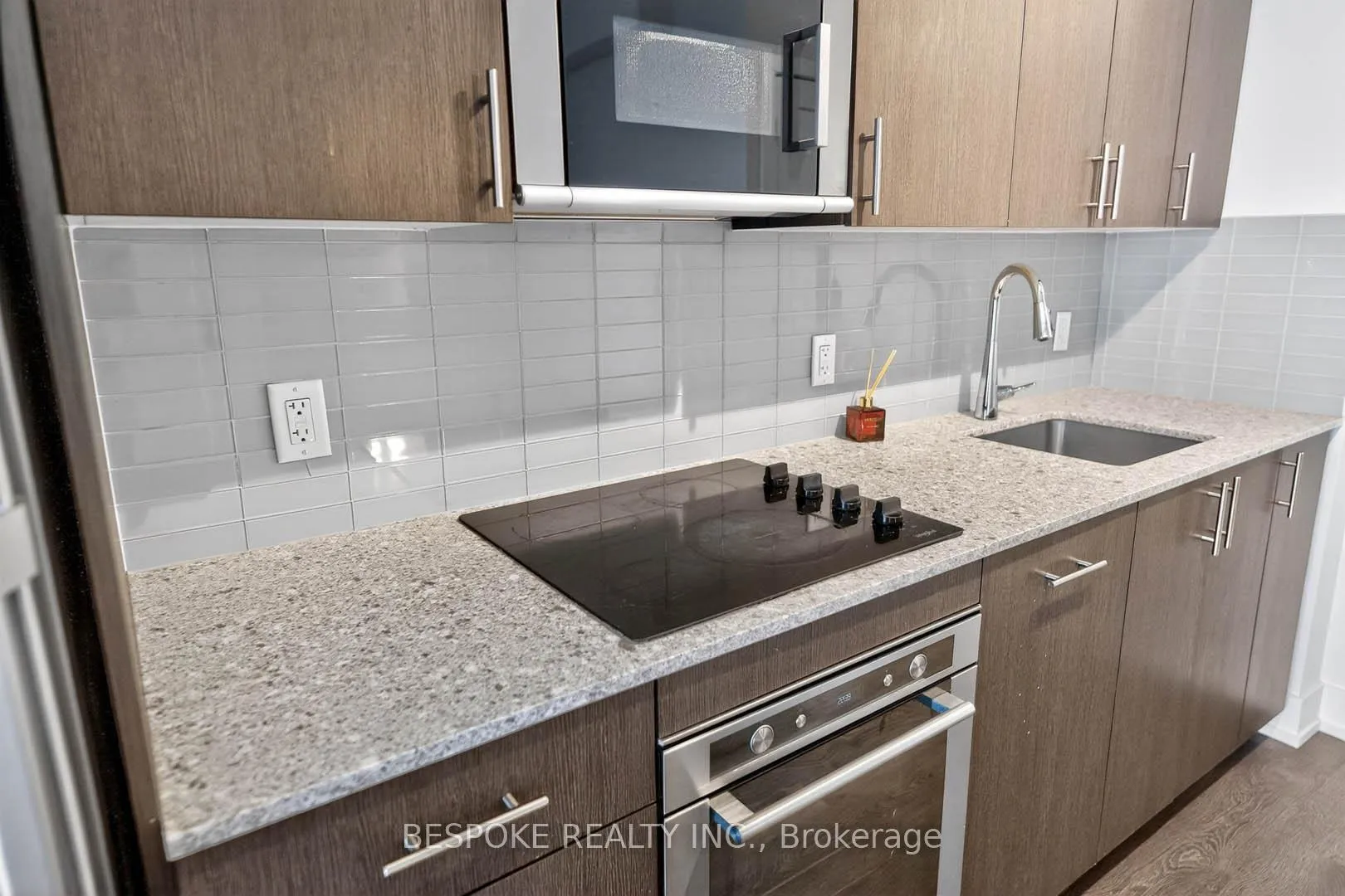 Photo 21 of Unit 612, 2550 Simcoe Street N, Oshawa, Windfields — HOMEH