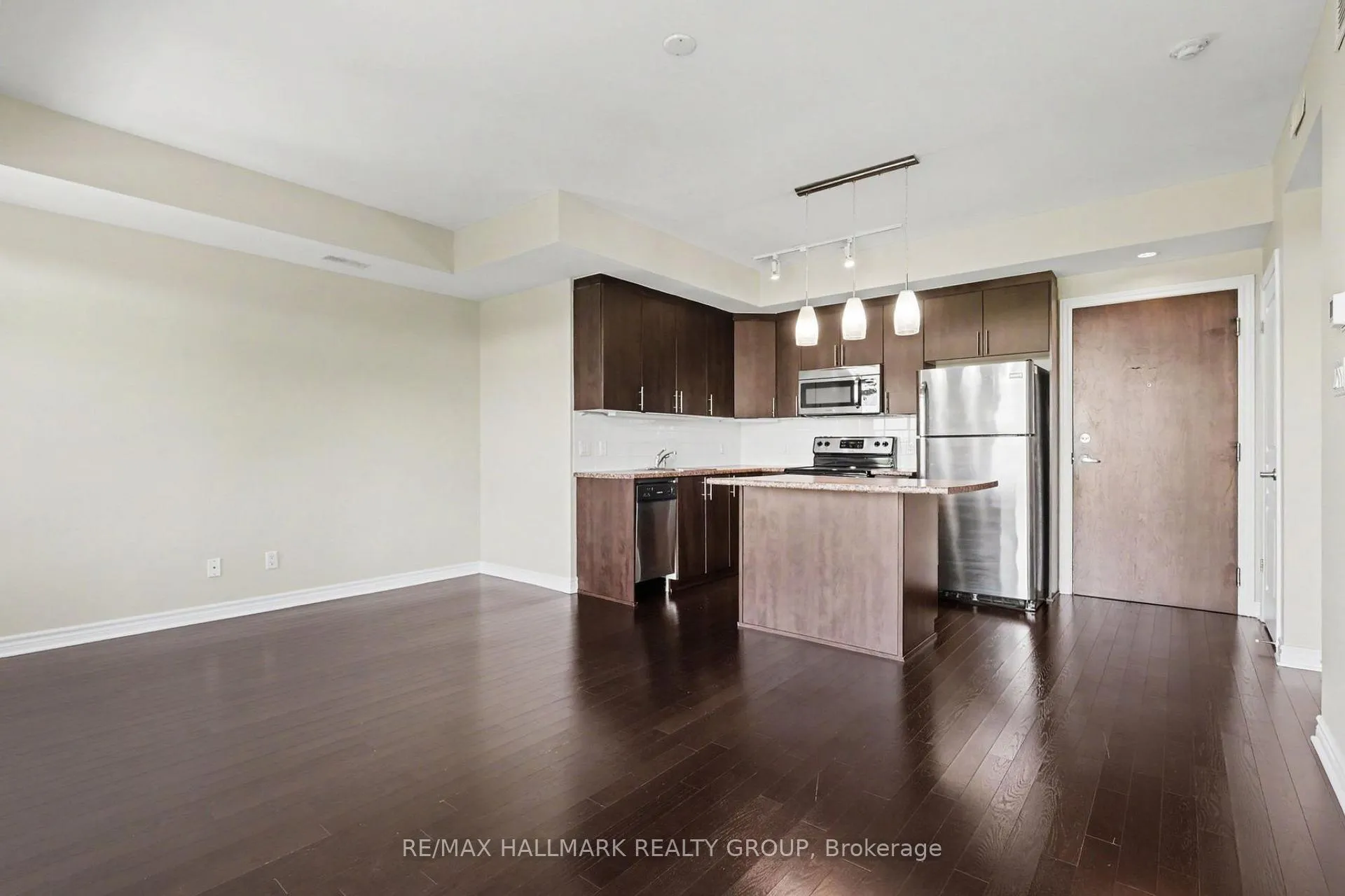 Photo 2 of Unit 303, 755 Beauparc Private, Ottawa, Cyrville — HOMEH