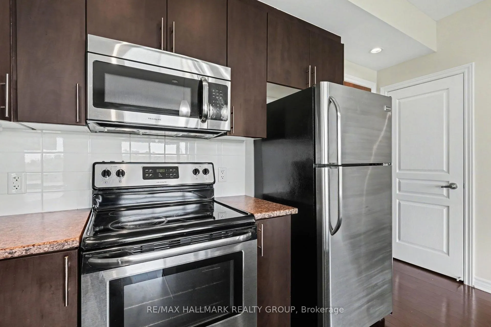Photo 4 of Unit 303, 755 Beauparc Private, Ottawa, Cyrville — HOMEH