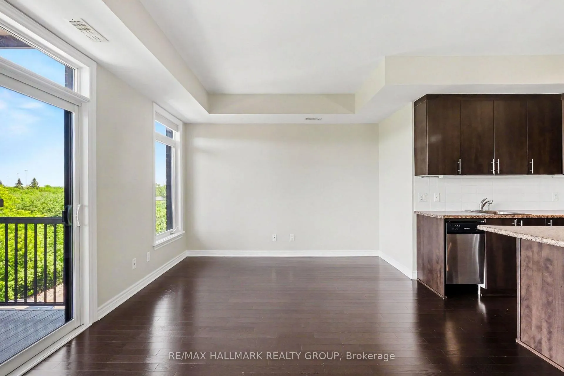 Photo 10 of Unit 303, 755 Beauparc Private, Ottawa, Cyrville — HOMEH