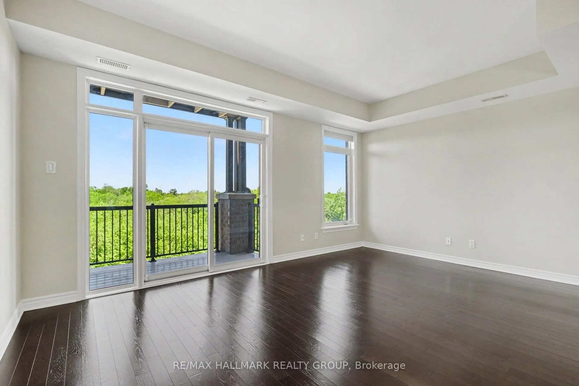 Photo 13 of Unit 303, 755 Beauparc Private, Ottawa, Cyrville — HOMEH