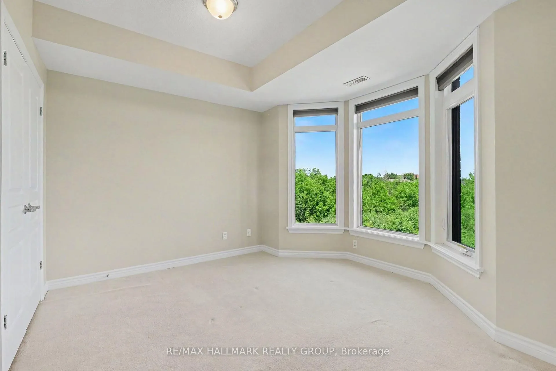 Photo 16 of Unit 303, 755 Beauparc Private, Ottawa, Cyrville — HOMEH