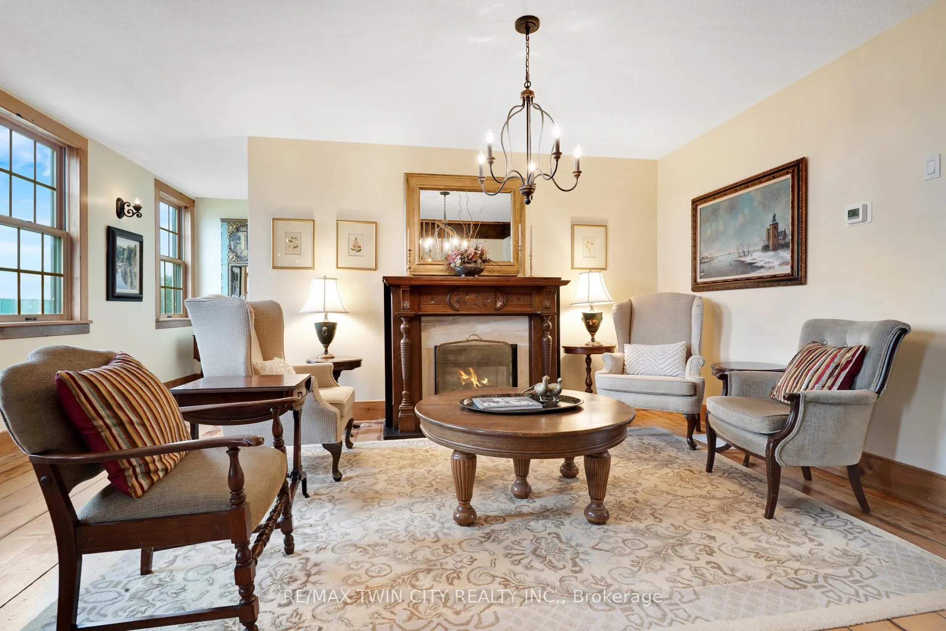 Photo 7 of 3612 Indian Trail, Hamilton, Rural Ancaster — HOMEH