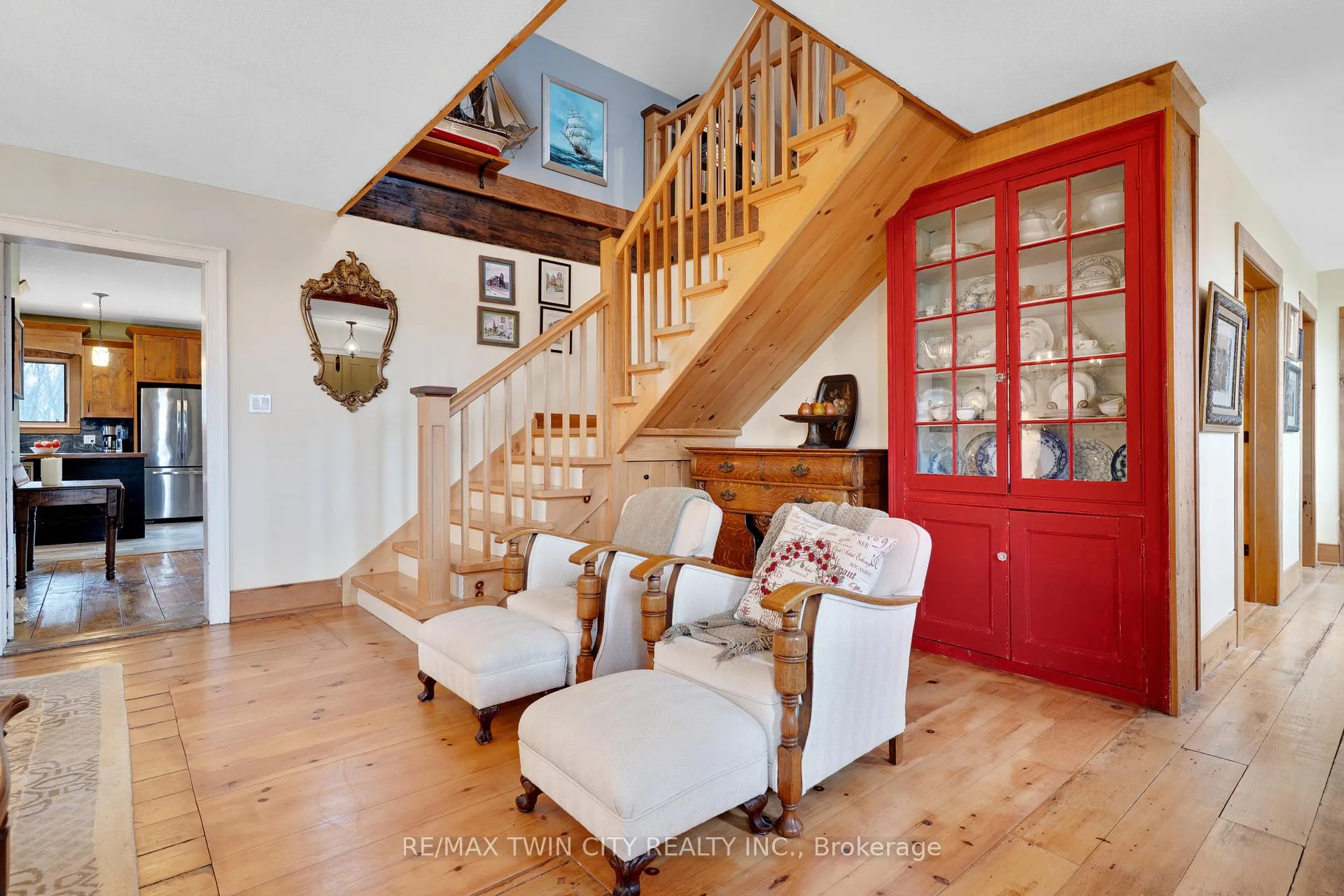 Photo 9 of 3612 Indian Trail, Hamilton, Rural Ancaster — HOMEH