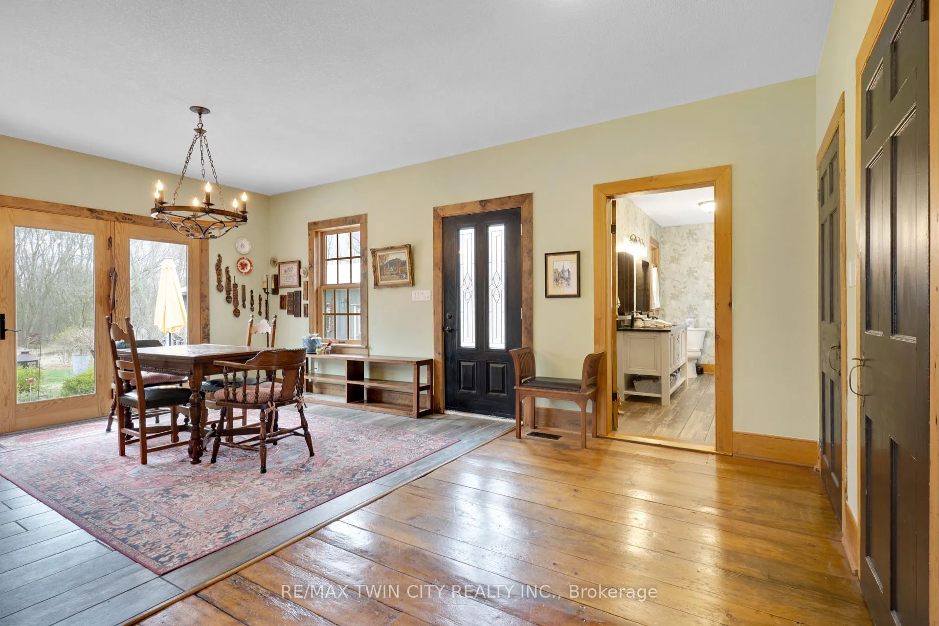 Photo 10 of 3612 Indian Trail, Hamilton, Rural Ancaster — HOMEH