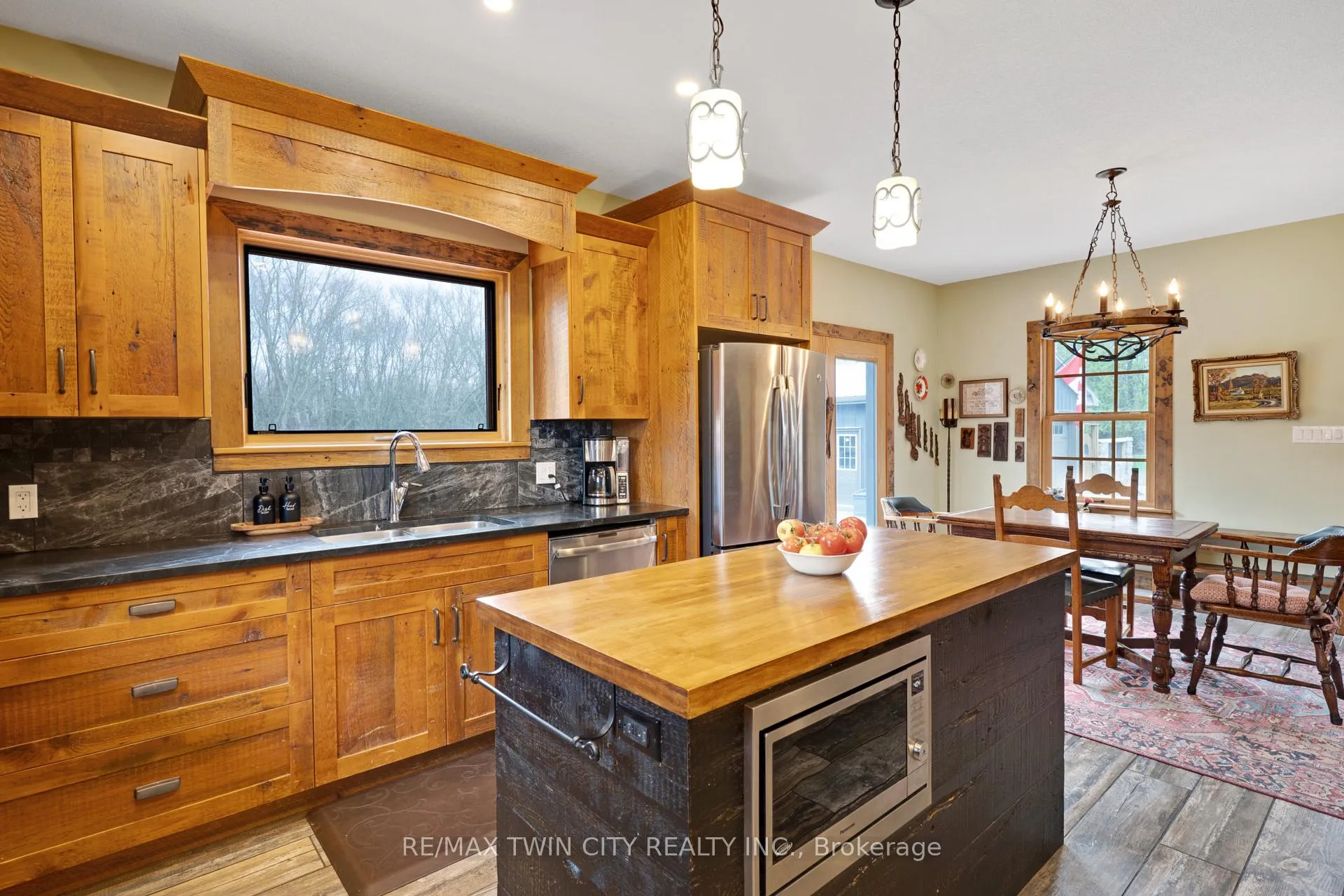 Photo 16 of 3612 Indian Trail, Hamilton, Rural Ancaster — HOMEH