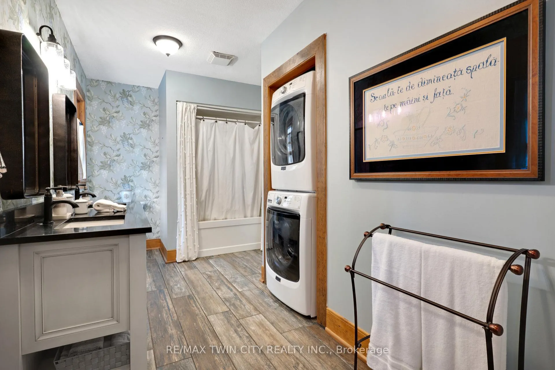 Photo 23 of 3612 Indian Trail, Hamilton, Rural Ancaster — HOMEH