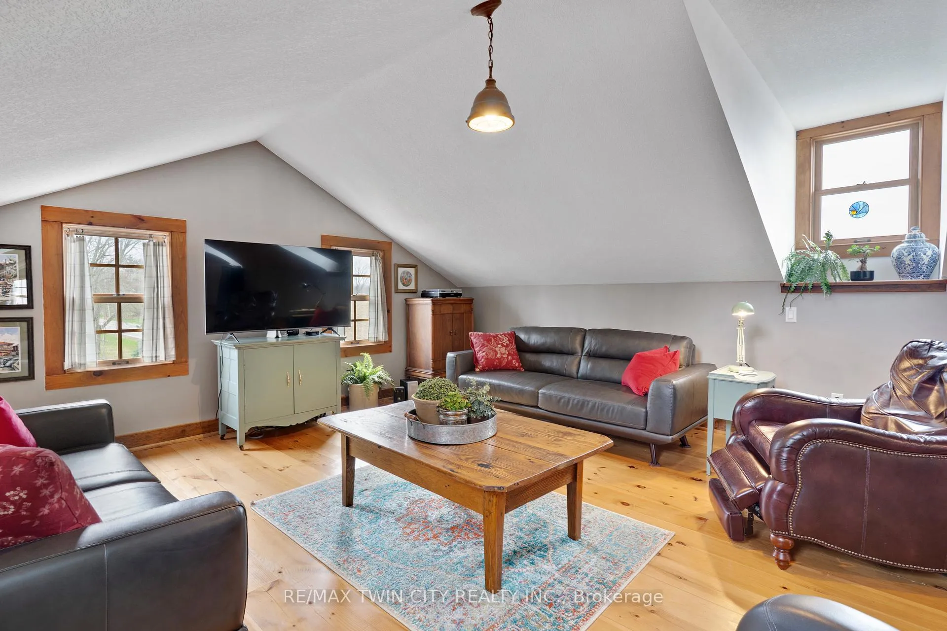 Photo 39 of 3612 Indian Trail, Hamilton, Rural Ancaster — HOMEH