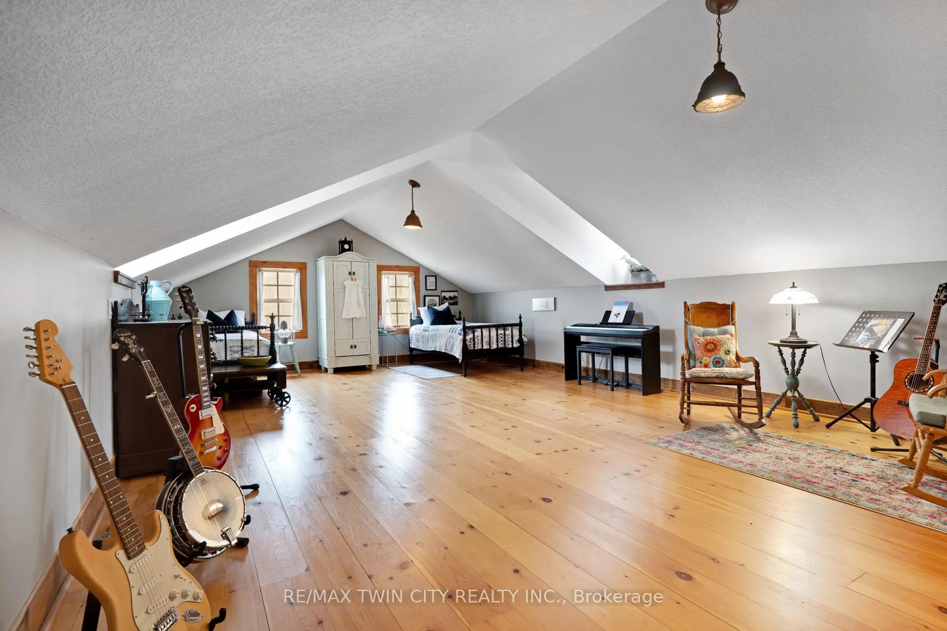 Photo 42 of 3612 Indian Trail, Hamilton, Rural Ancaster — HOMEH