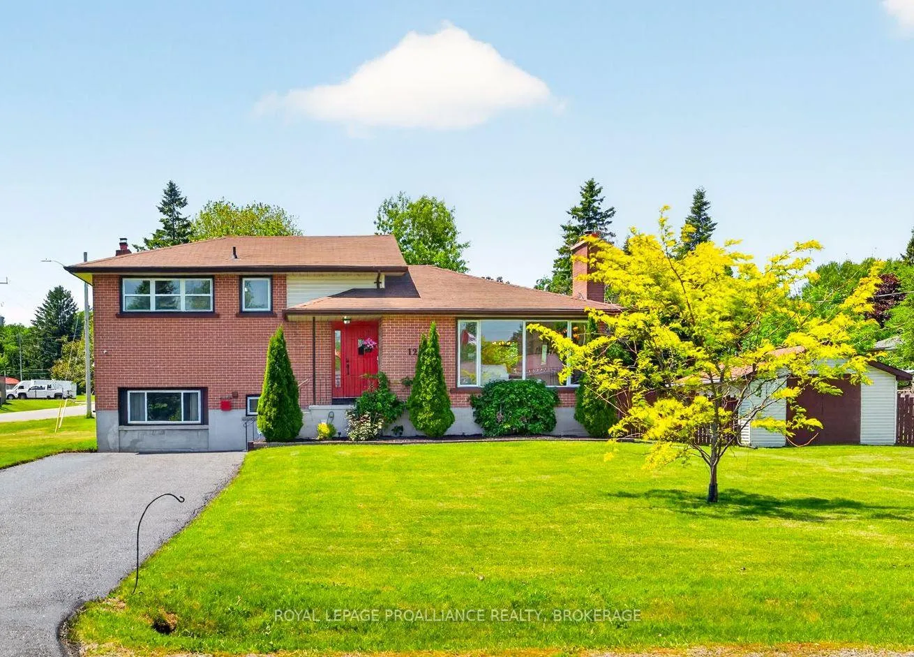Photo 2 of 1268 Glenmore Avenue, Kingston, South of Taylor-Kidd Blvd — HOMEH