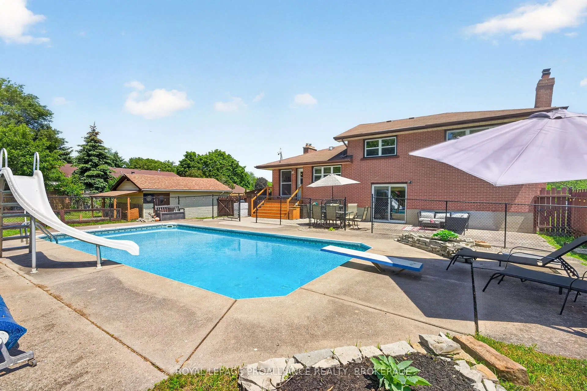 Photo 3 of 1268 Glenmore Avenue, Kingston, South of Taylor-Kidd Blvd — HOMEH