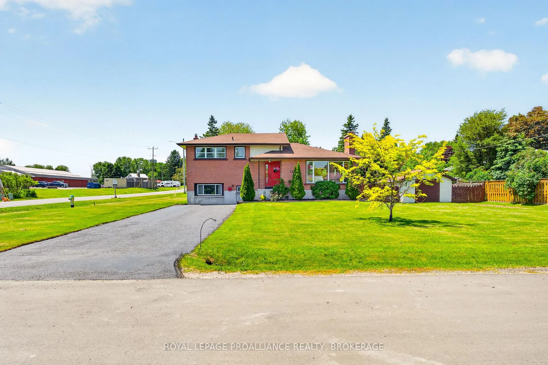 Photo 24 of 1268 Glenmore Avenue, Kingston, South of Taylor-Kidd Blvd — HOMEH
