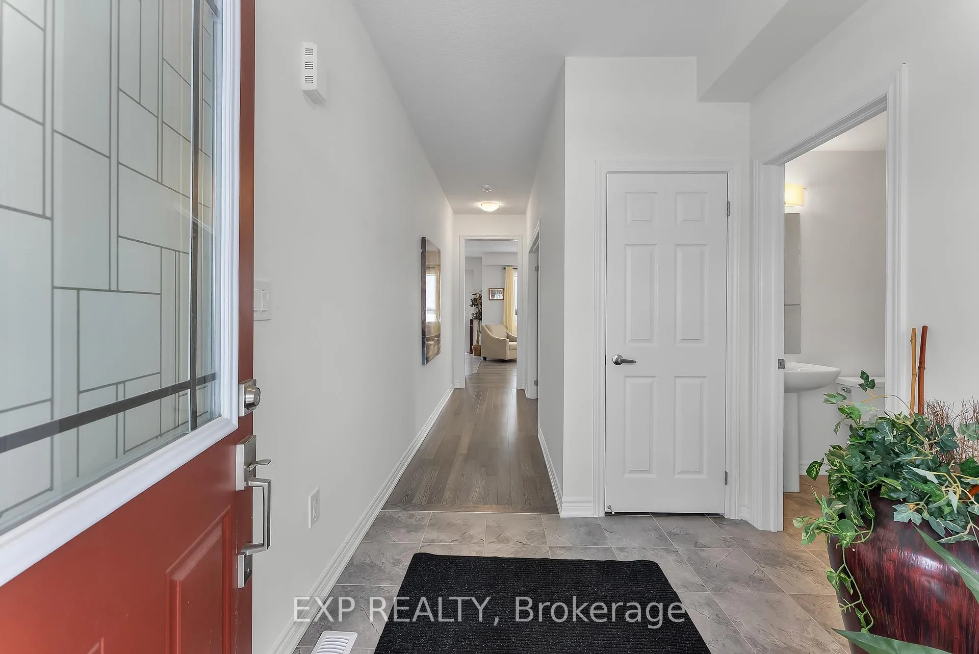 Photo 4 of 229 Vanilla Trail, Thorold, Rolling Meadows — HOMEH