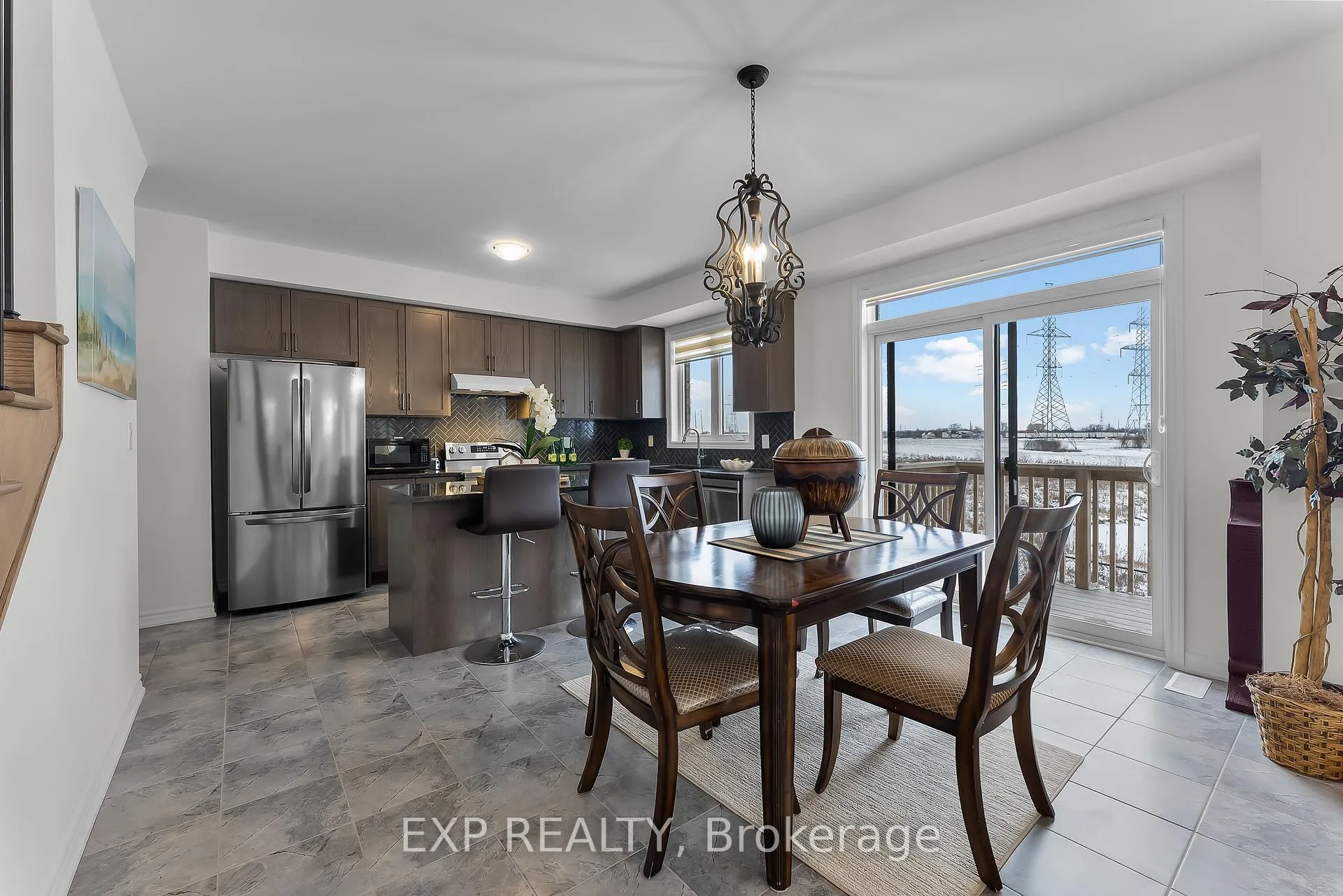 Photo 10 of 229 Vanilla Trail, Thorold, Rolling Meadows — HOMEH